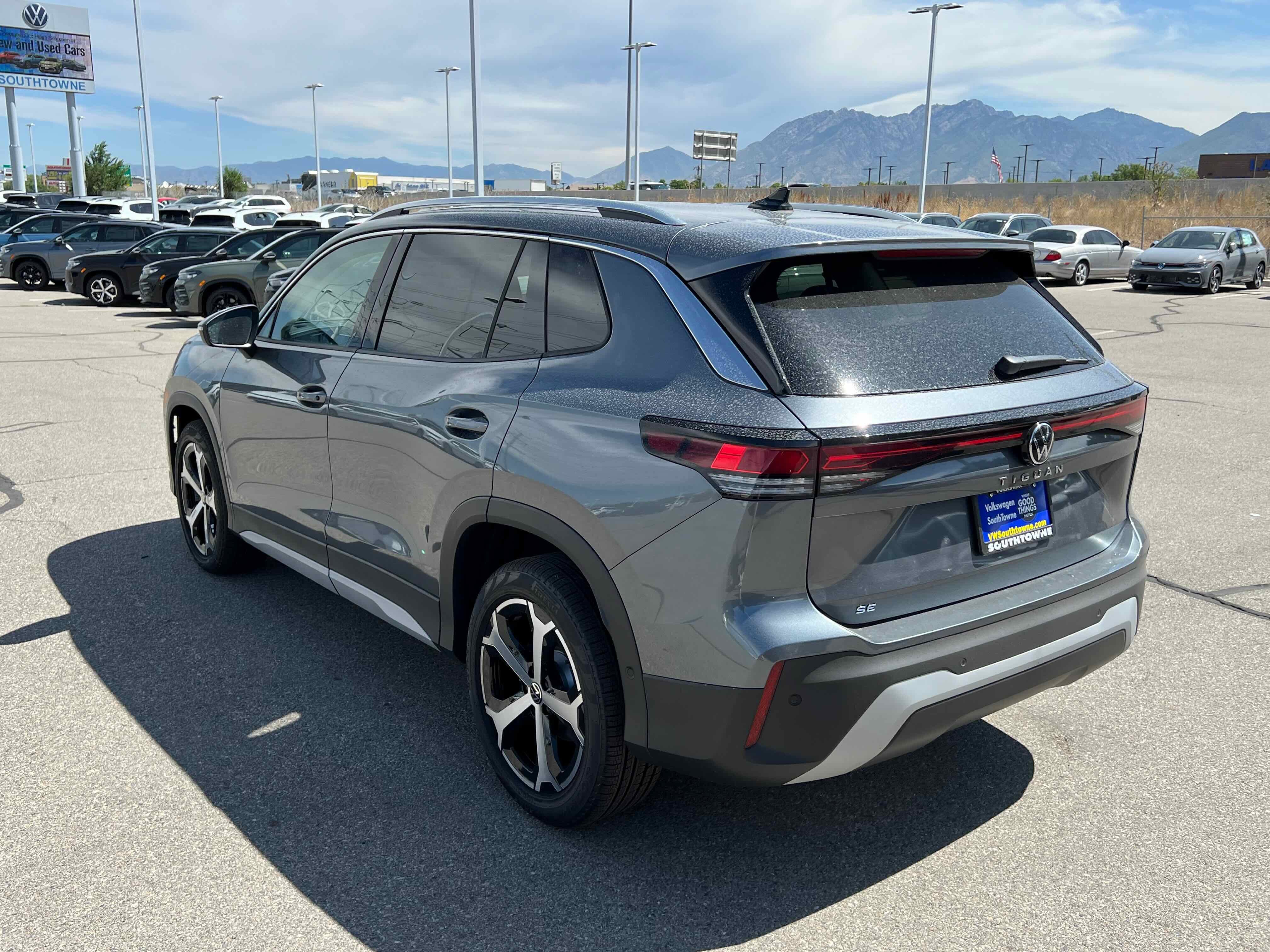 2025 Volkswagen Tiguan SE