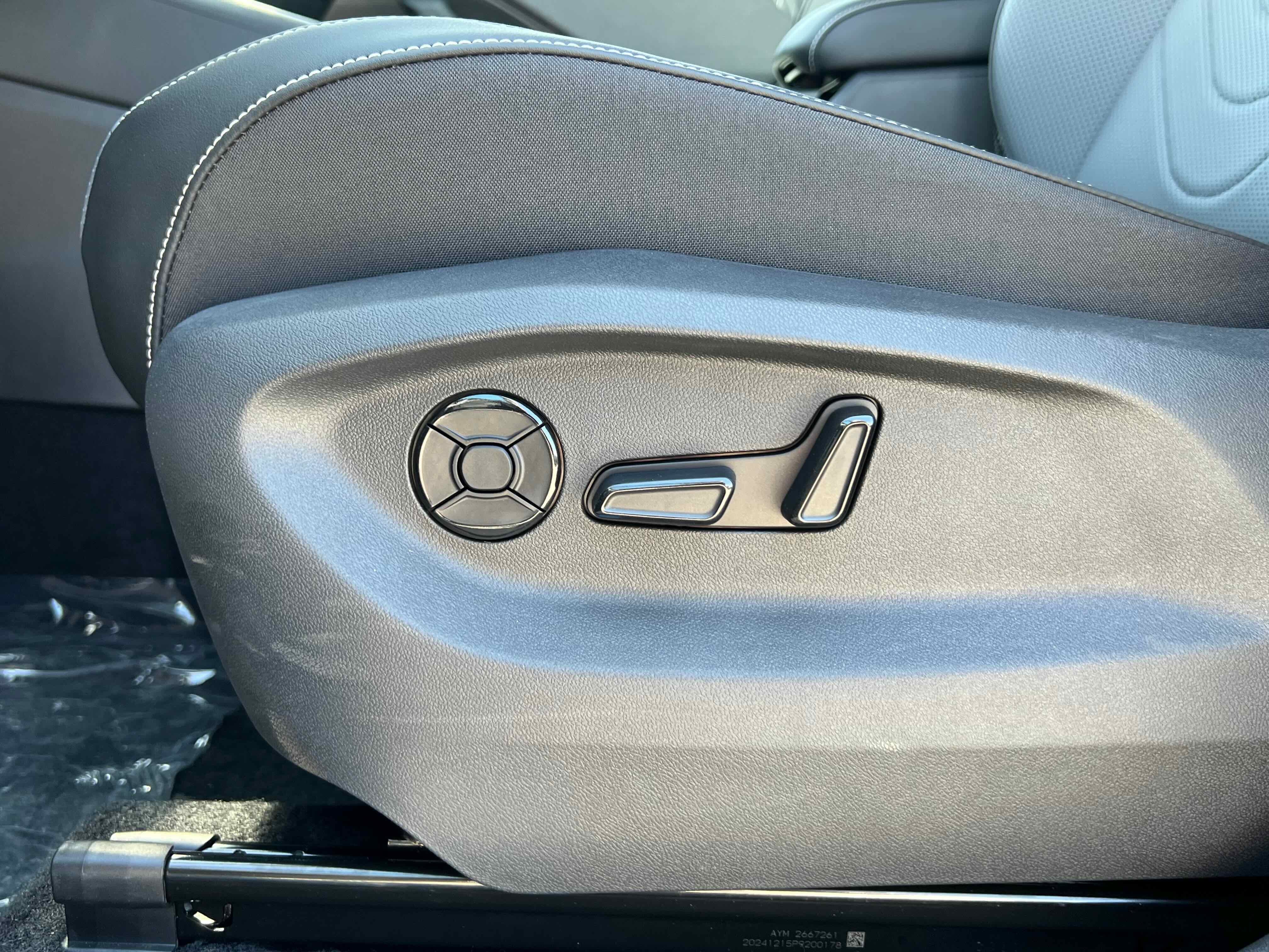 2025 Volkswagen Tiguan SE