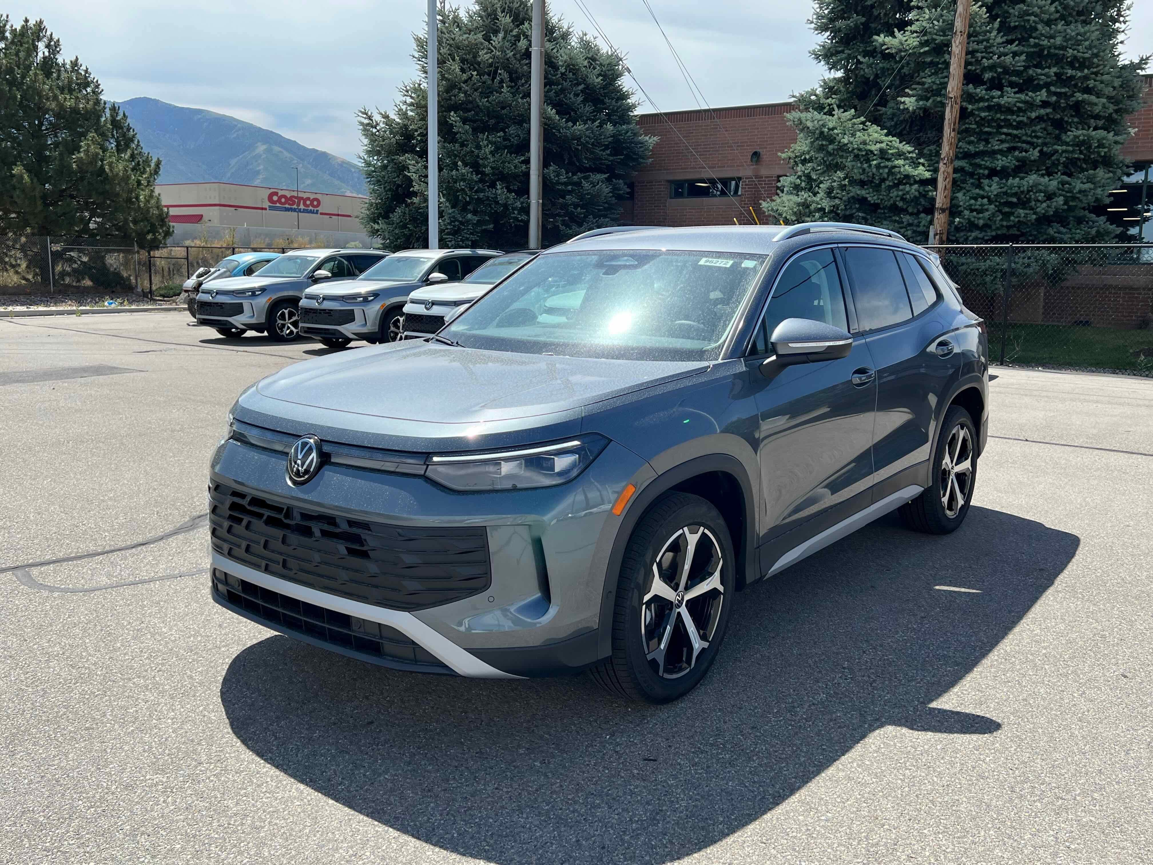 2025 Volkswagen Tiguan SE