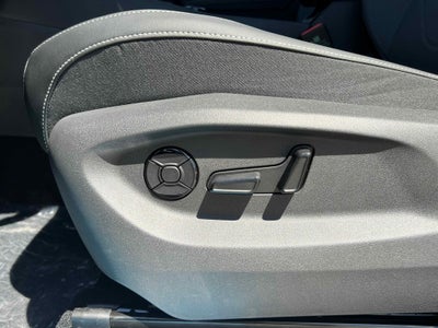 2025 Volkswagen Tiguan SE