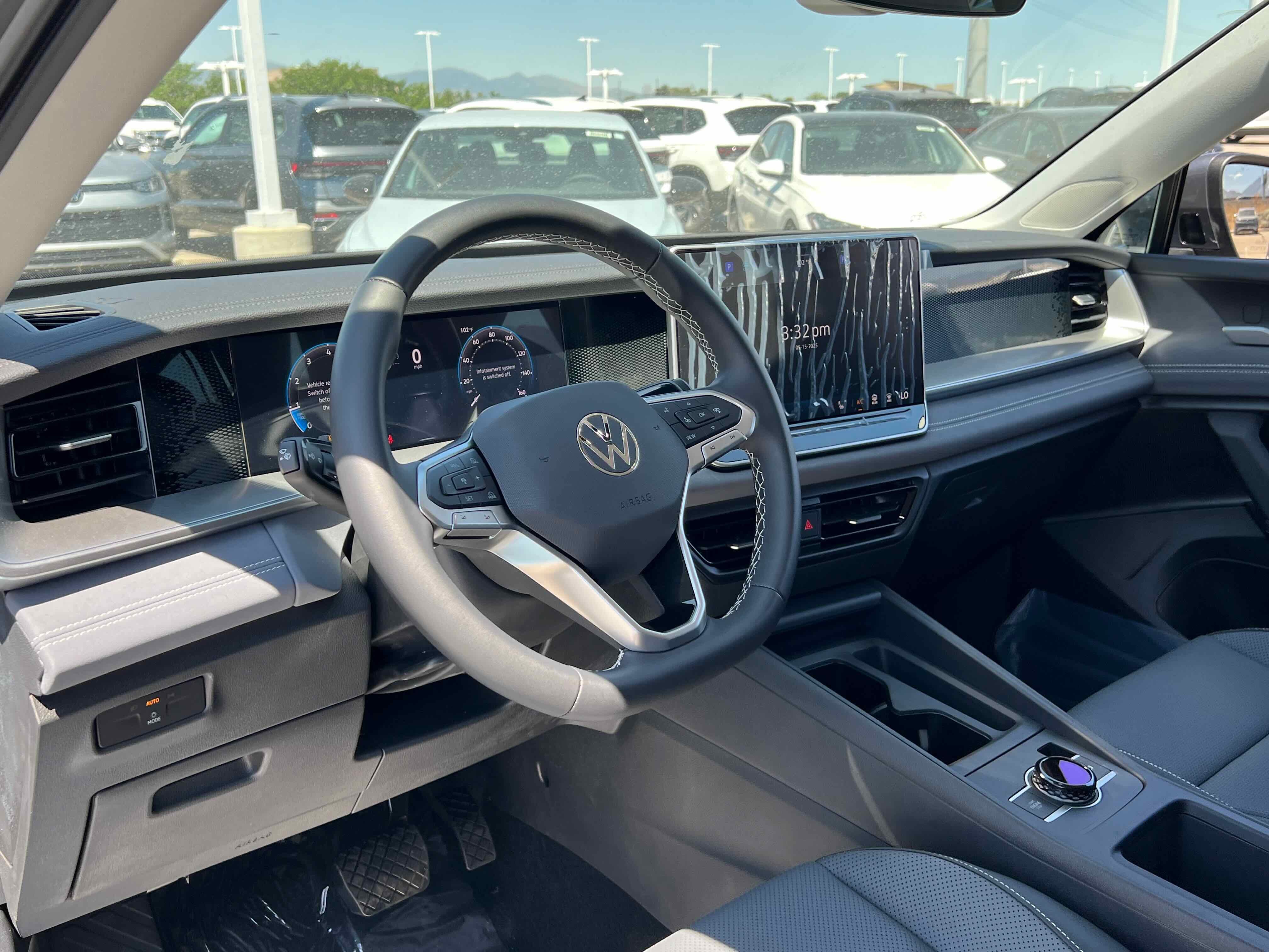 2025 Volkswagen Tiguan SE