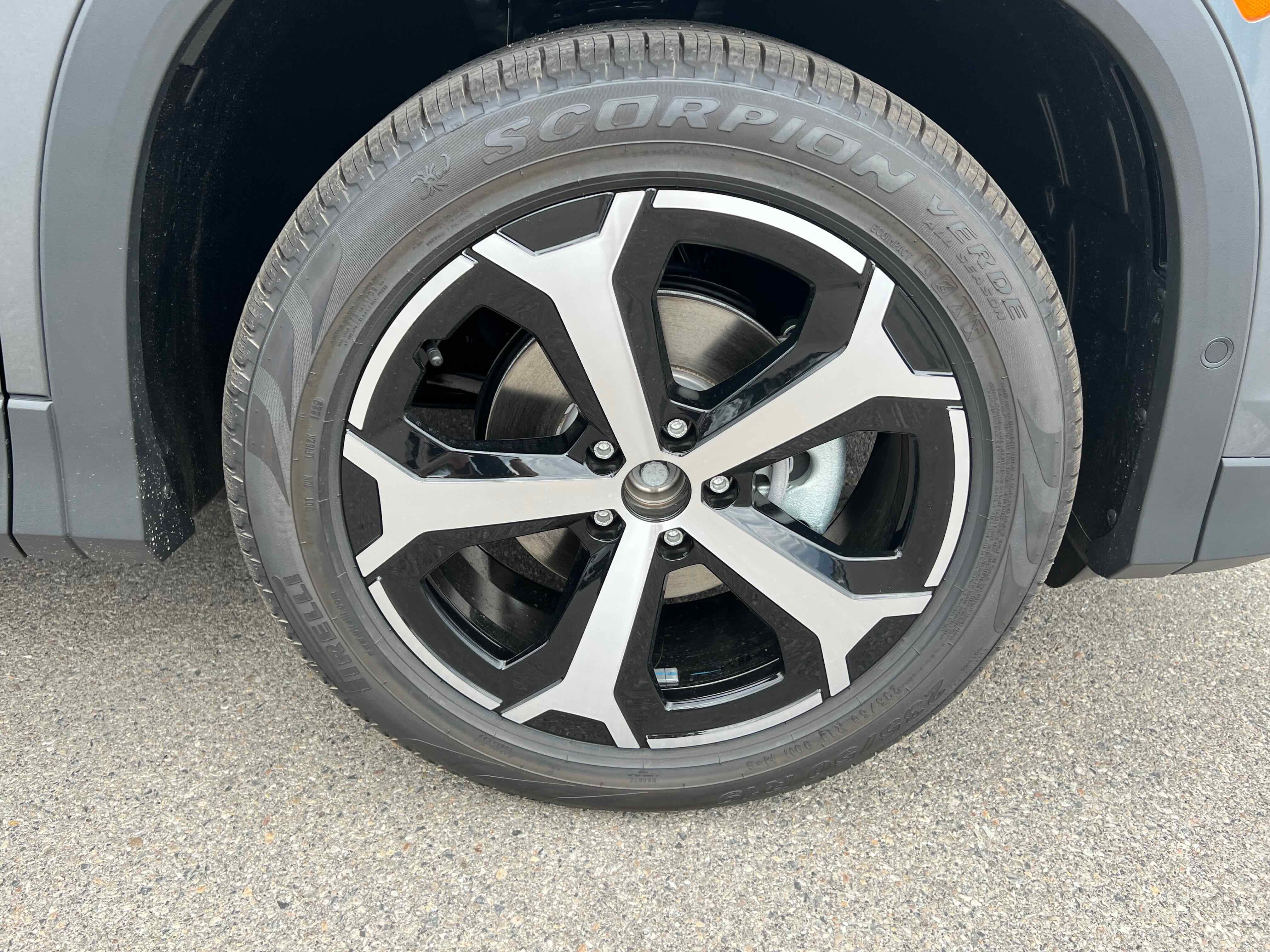 2025 Volkswagen Tiguan SE