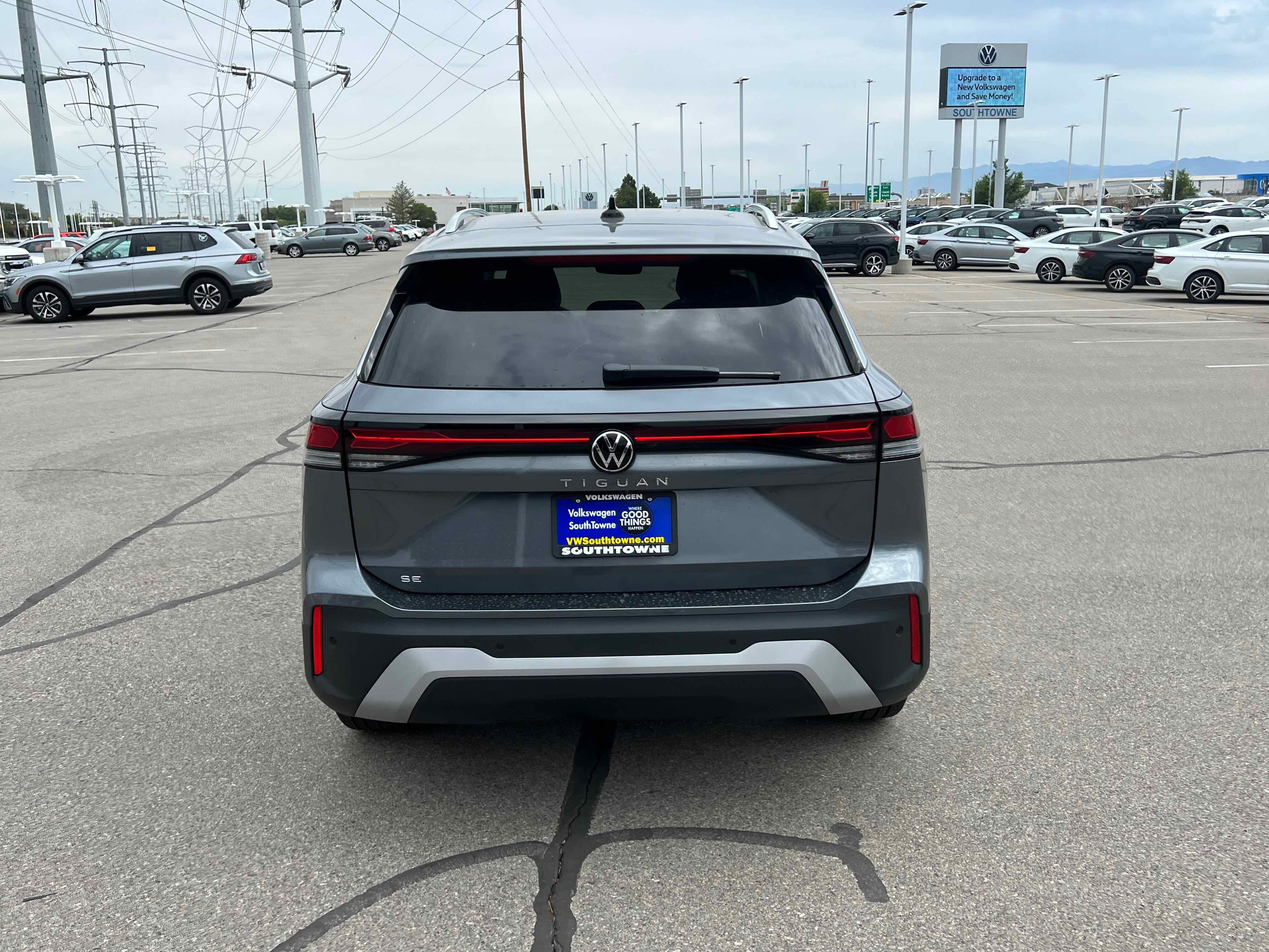 2025 Volkswagen Tiguan SE