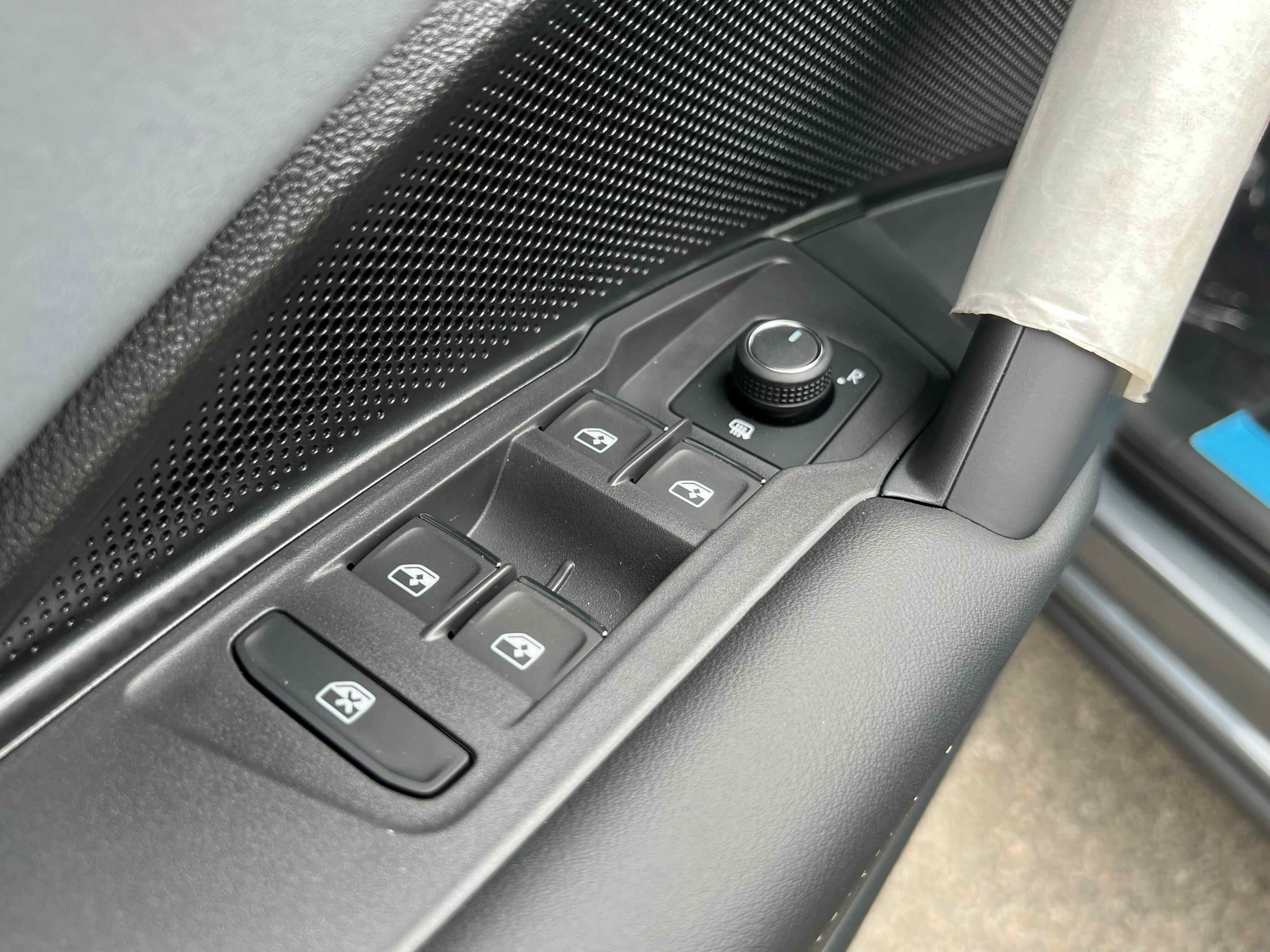 2025 Volkswagen Tiguan SE