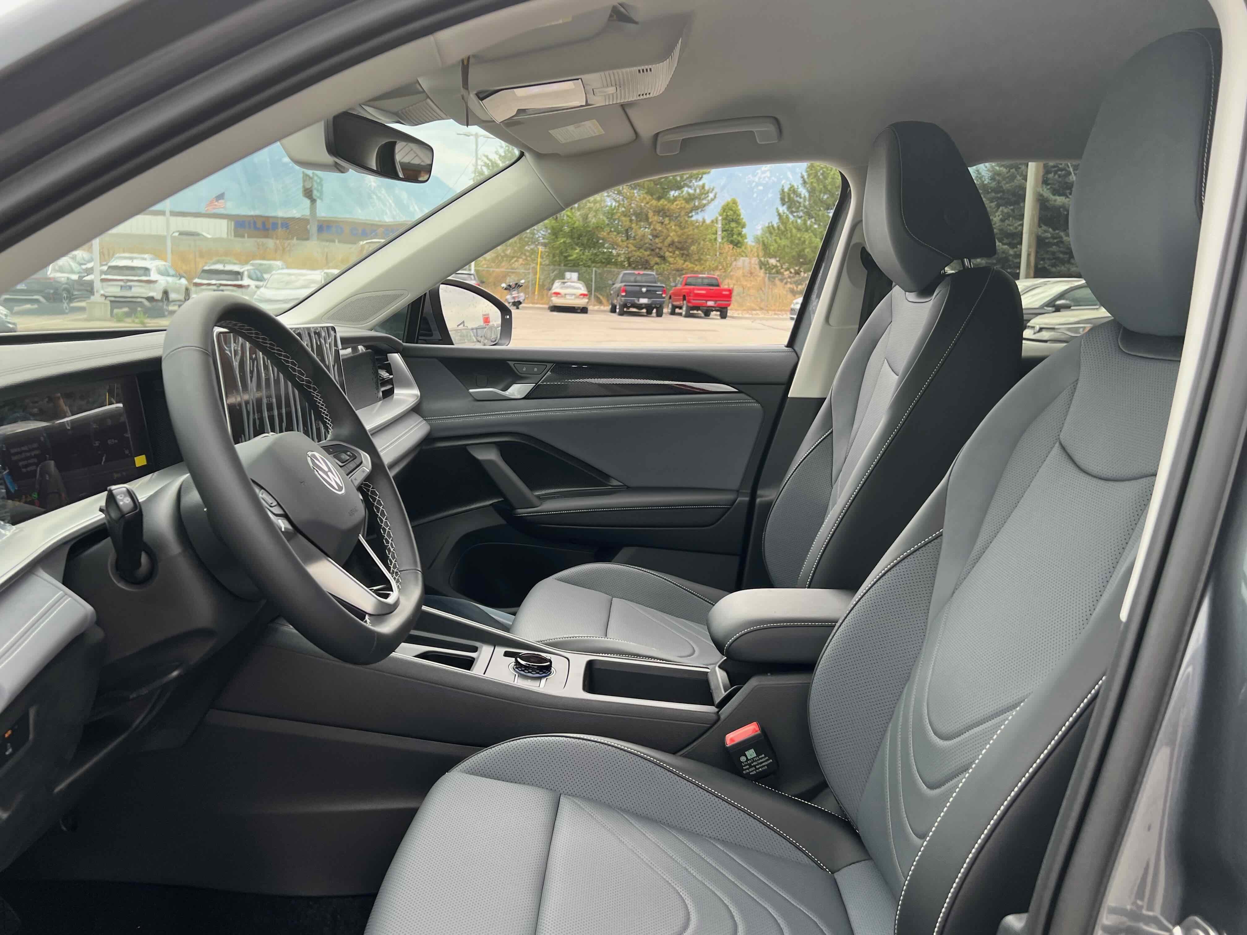 2025 Volkswagen Tiguan SE