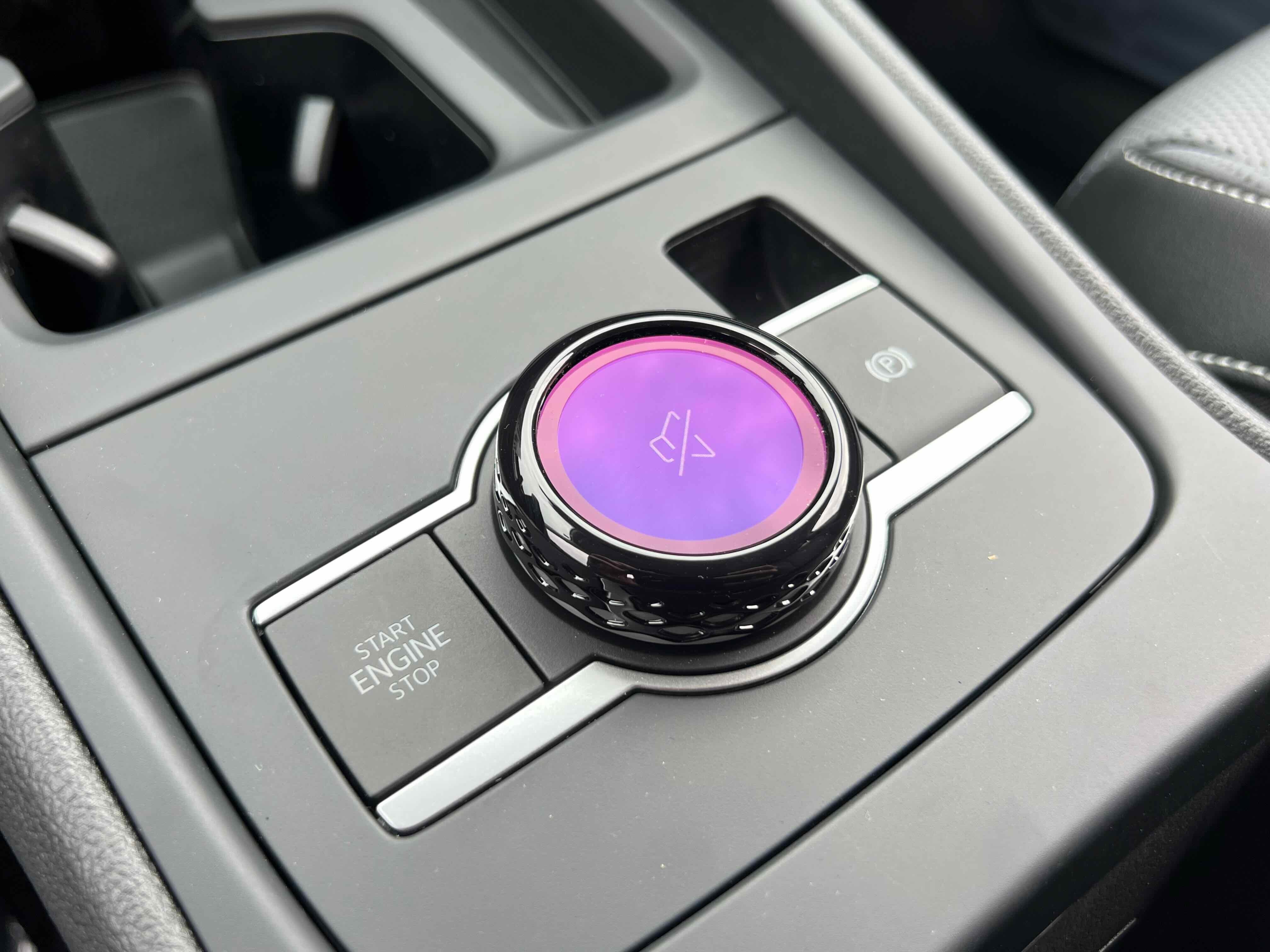 2025 Volkswagen Tiguan SE