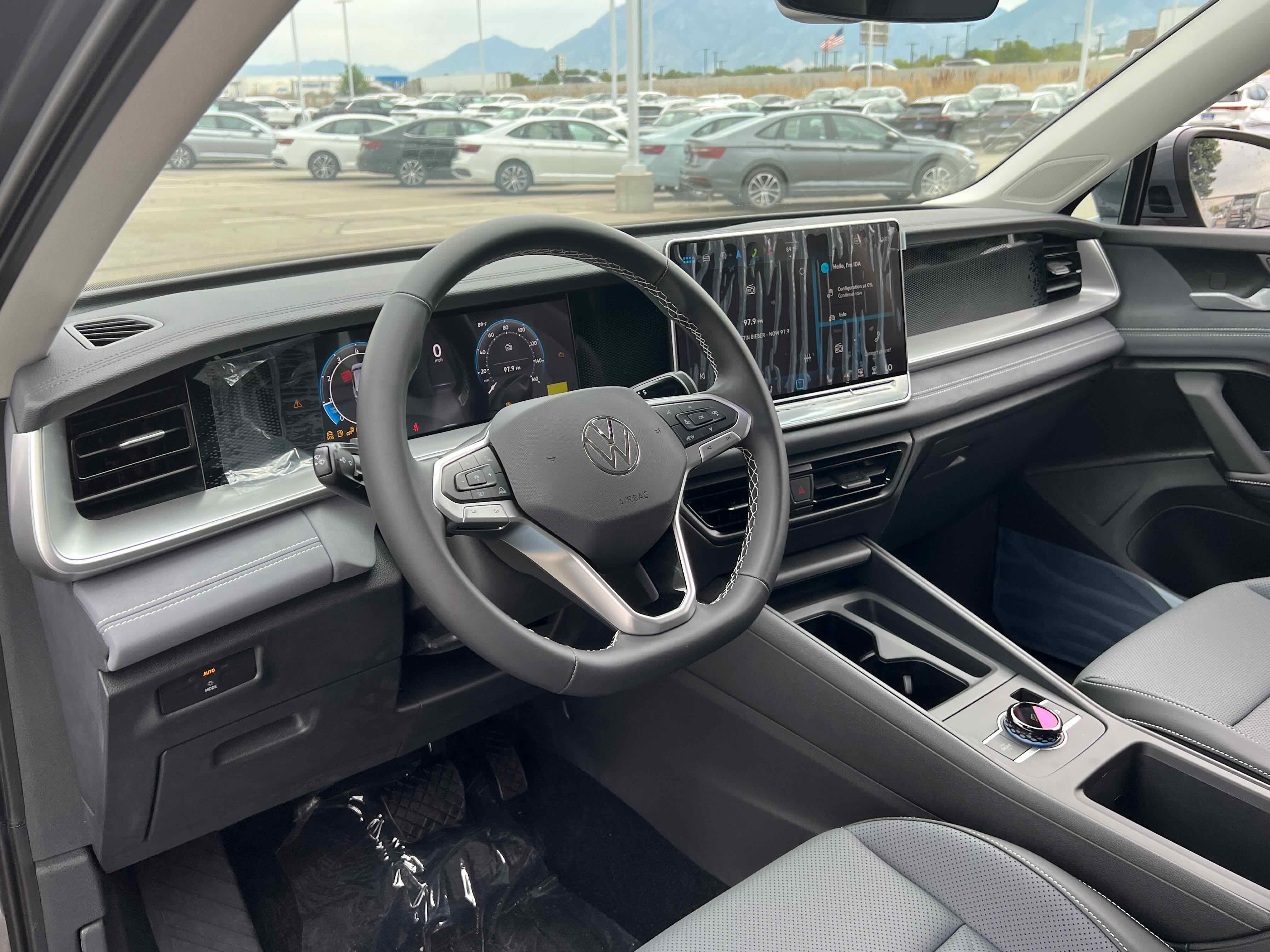 2025 Volkswagen Tiguan SE