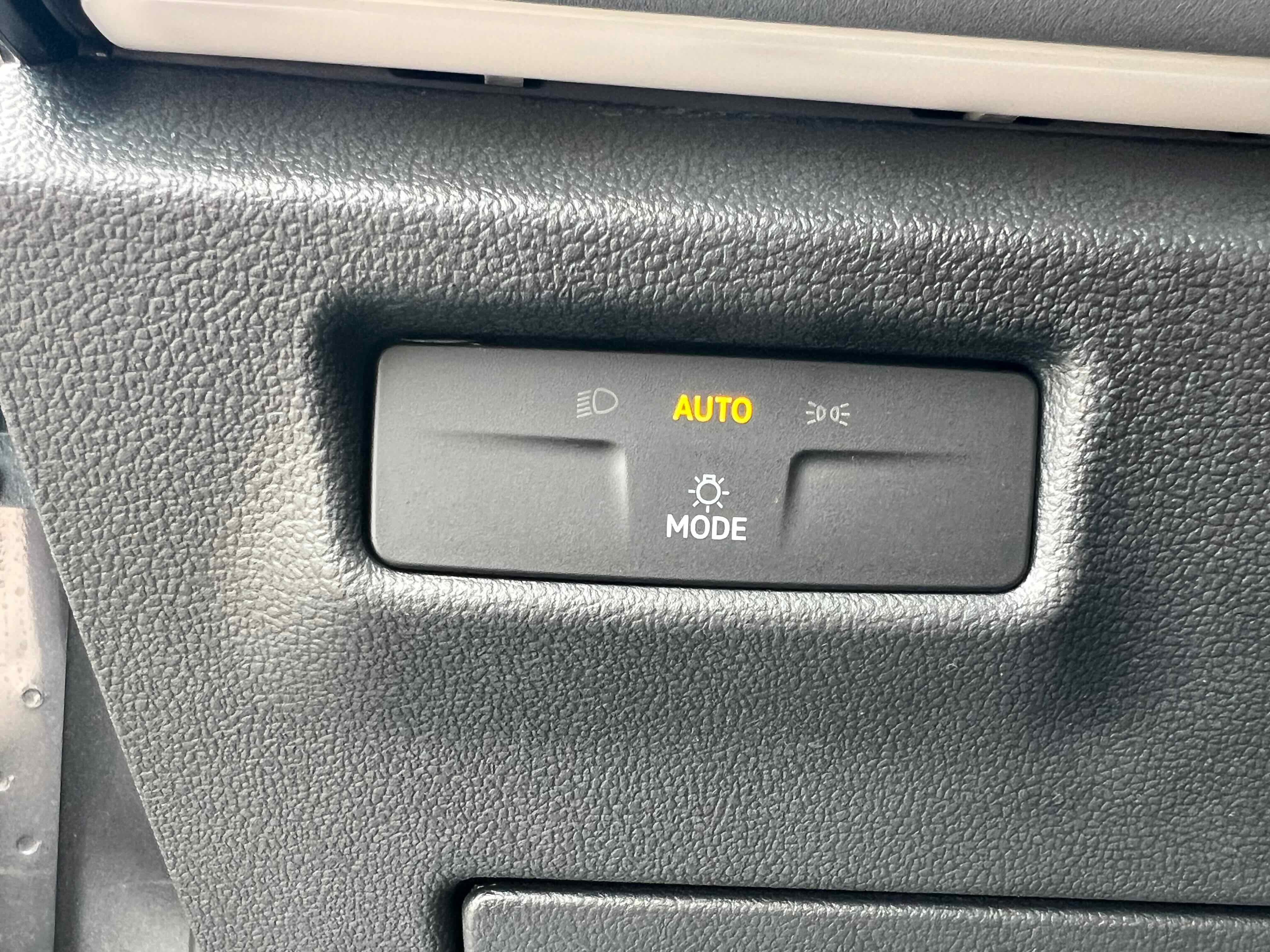 2025 Volkswagen Tiguan SE