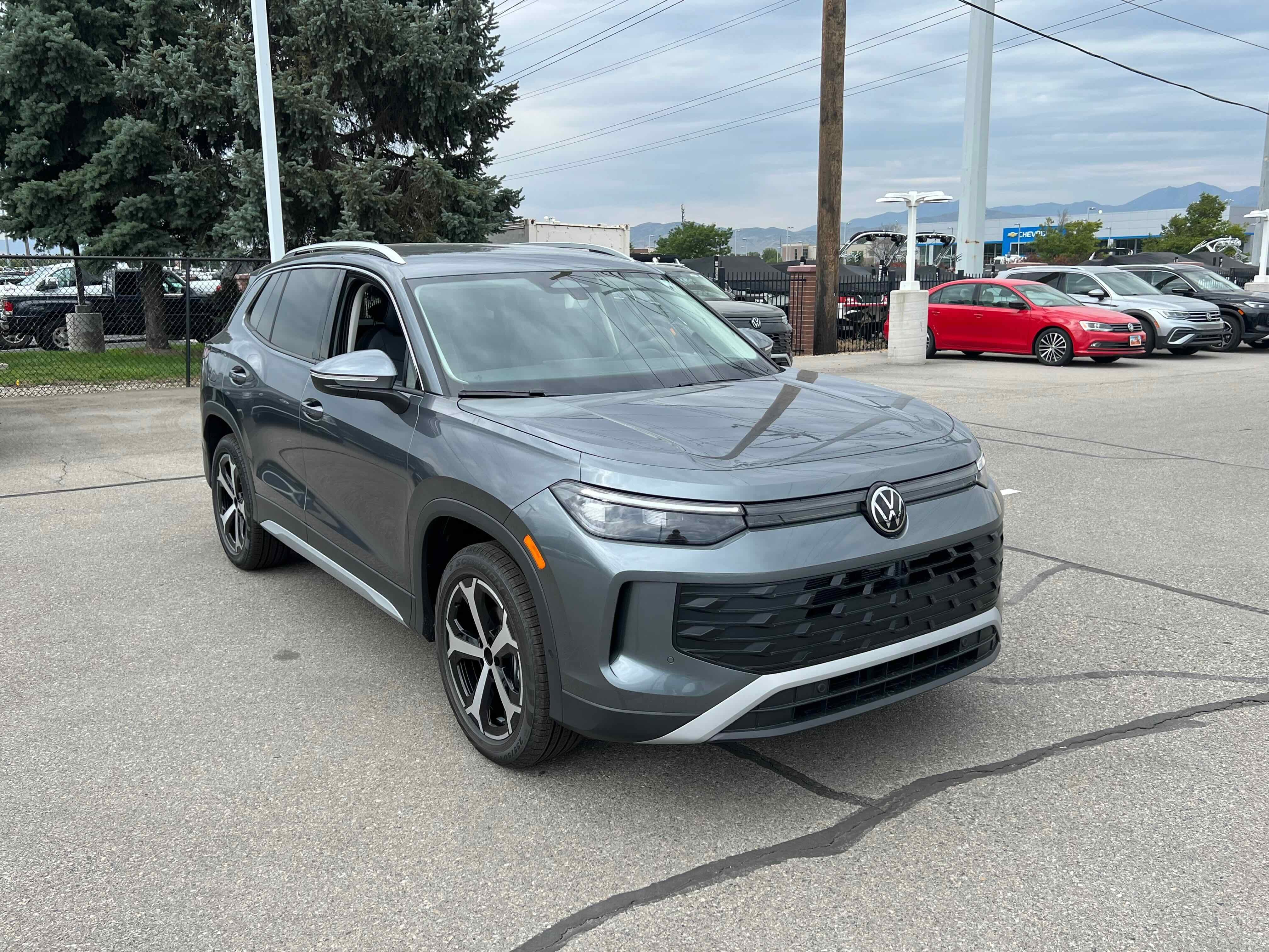 2025 Volkswagen Tiguan SE