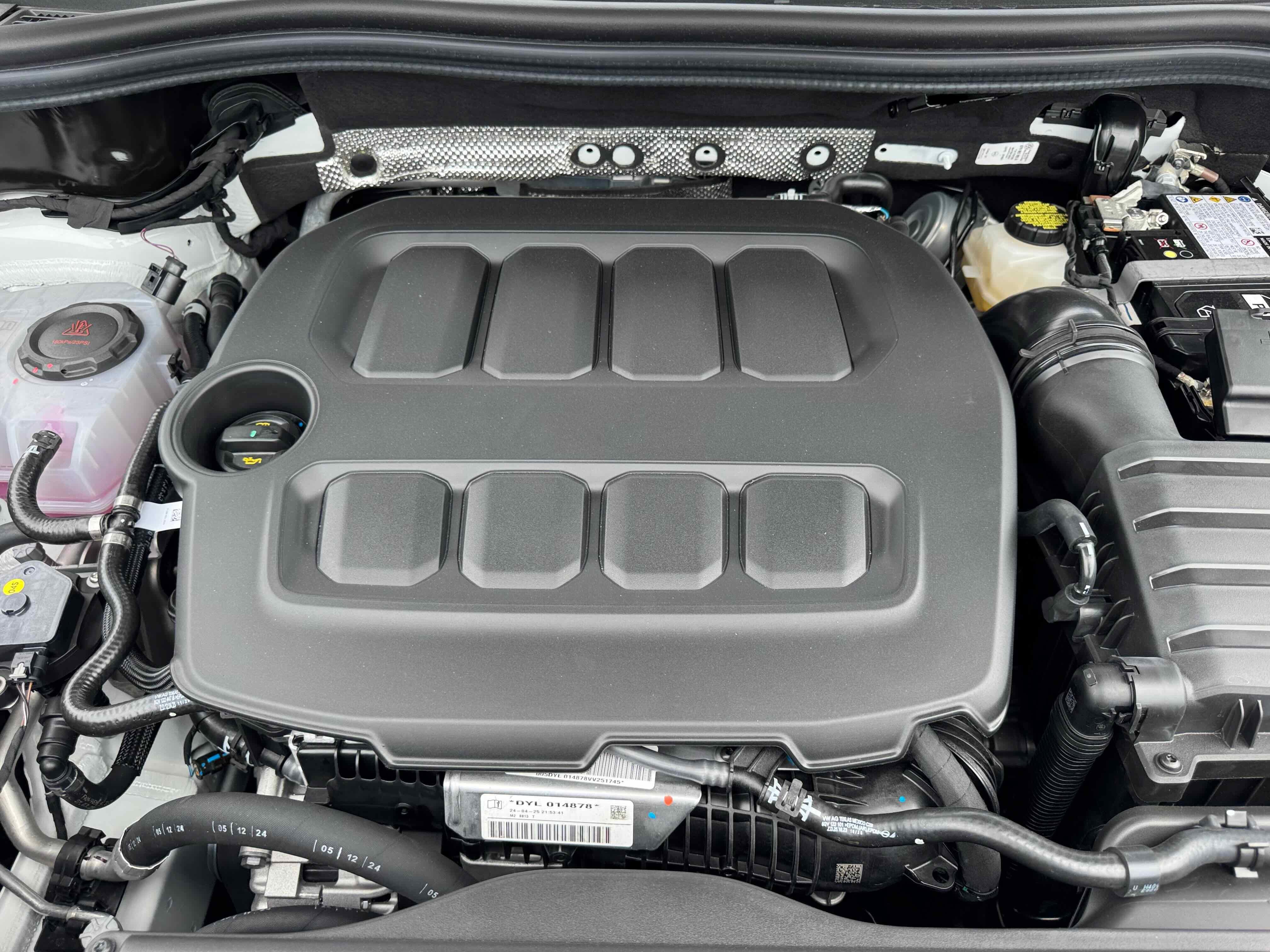 2025 Volkswagen Tiguan SE