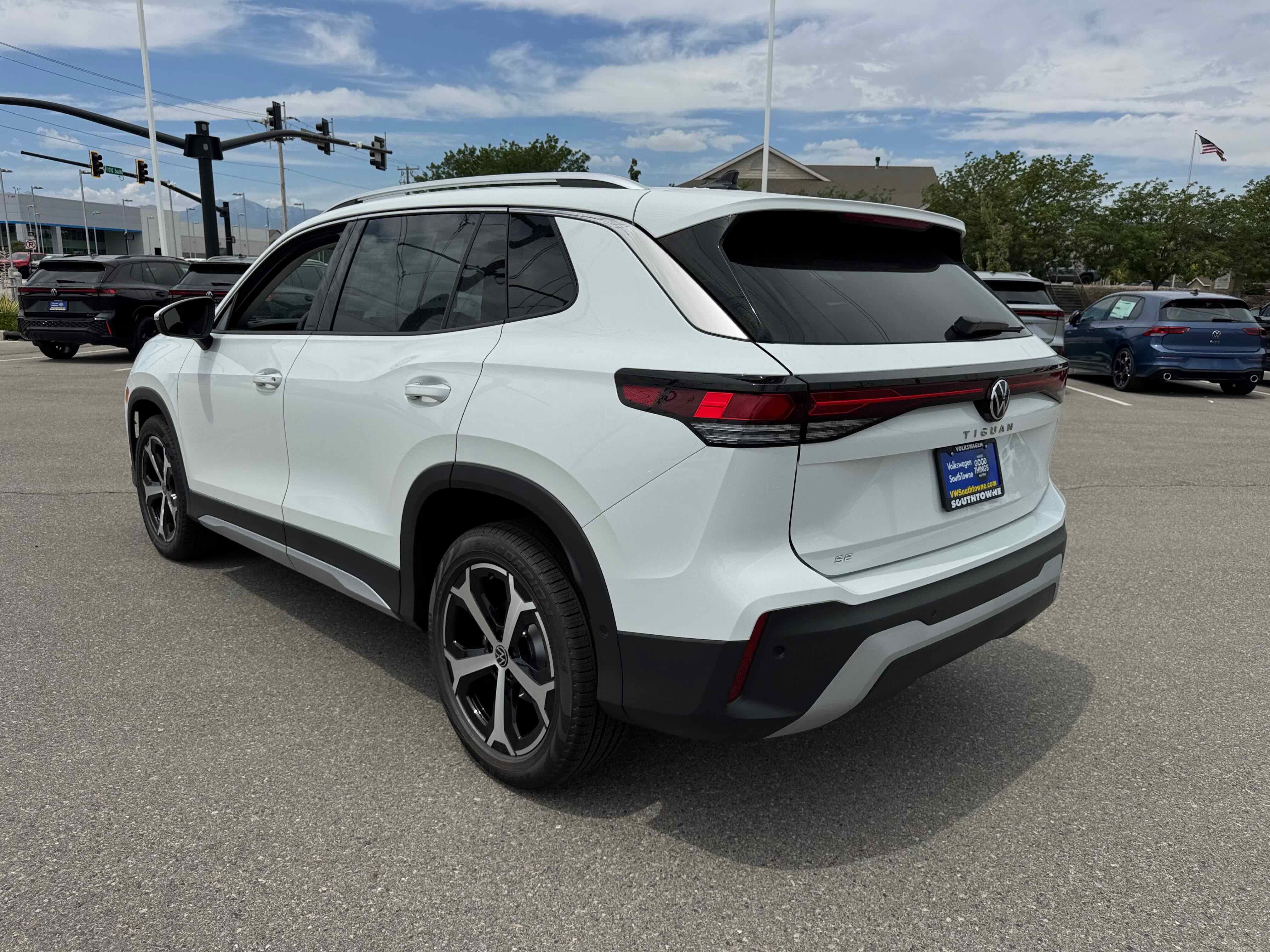 2025 Volkswagen Tiguan SE