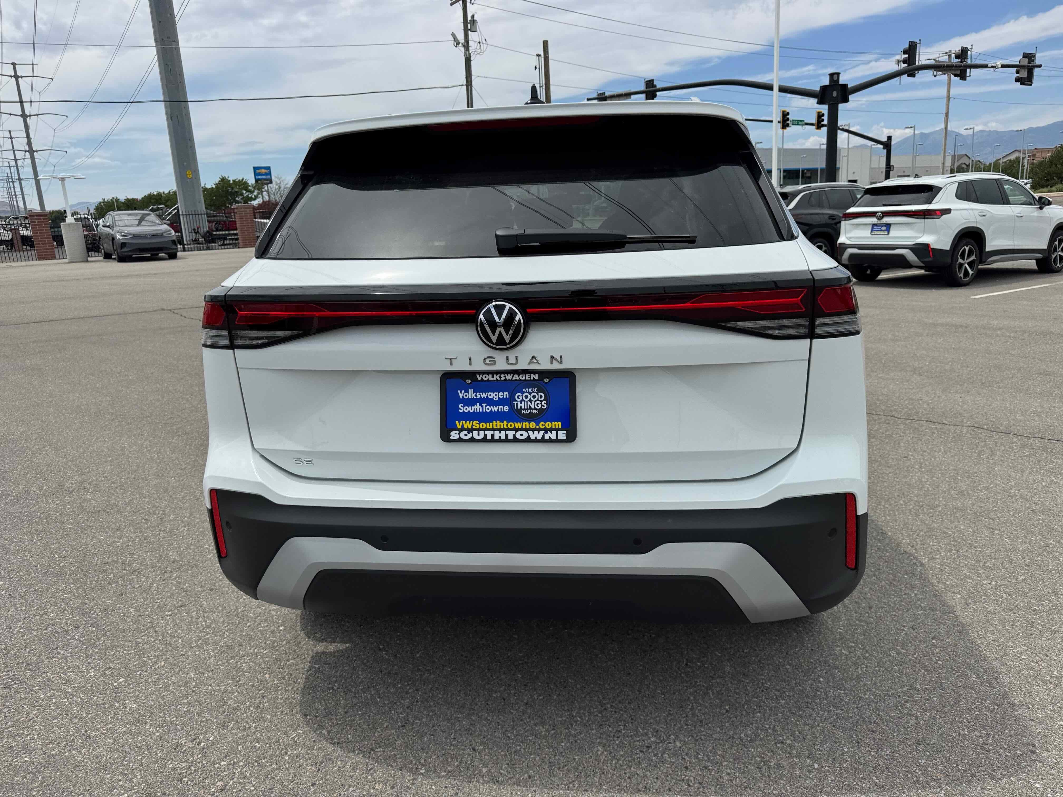 2025 Volkswagen Tiguan SE