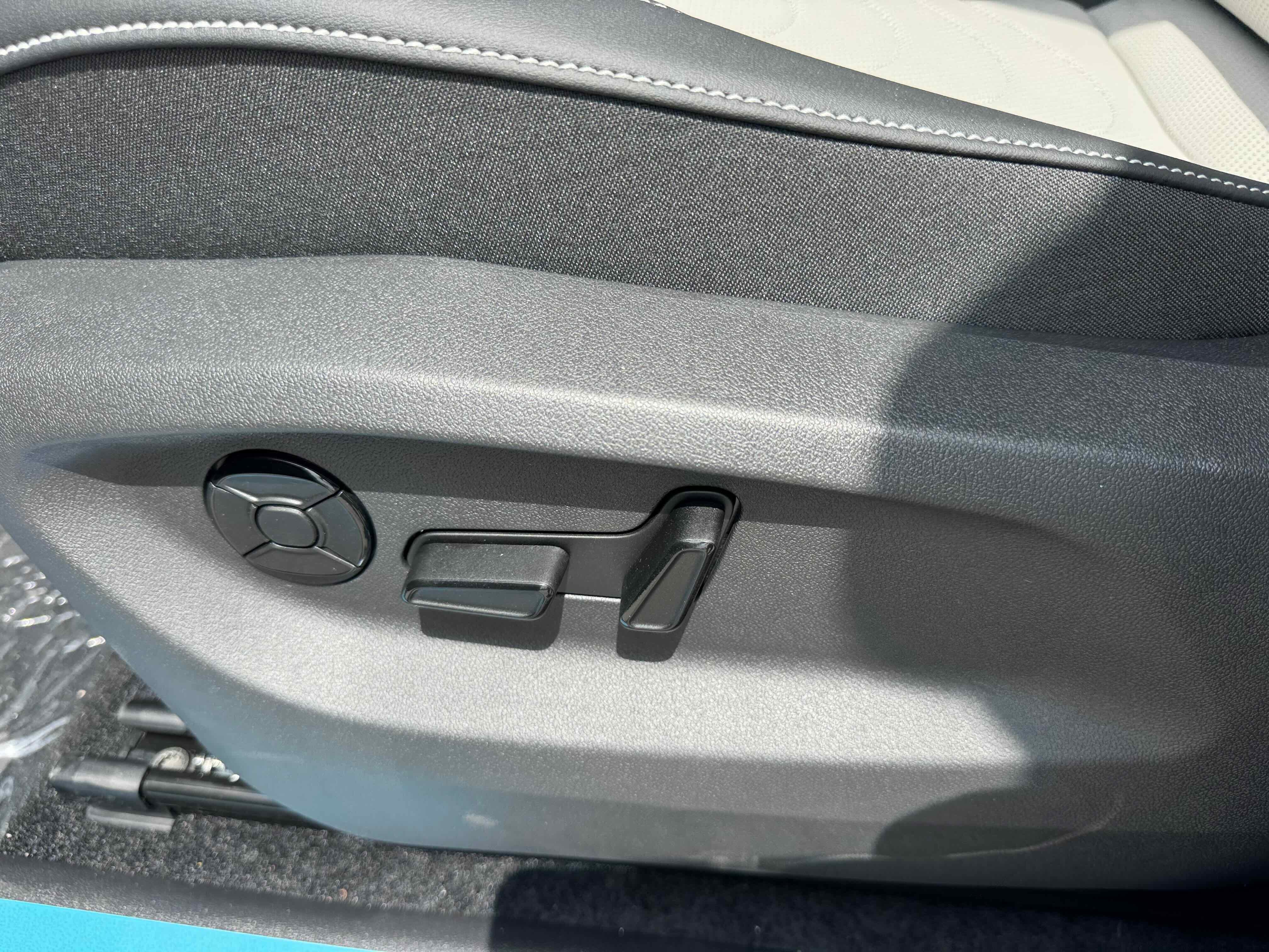 2025 Volkswagen Tiguan SE