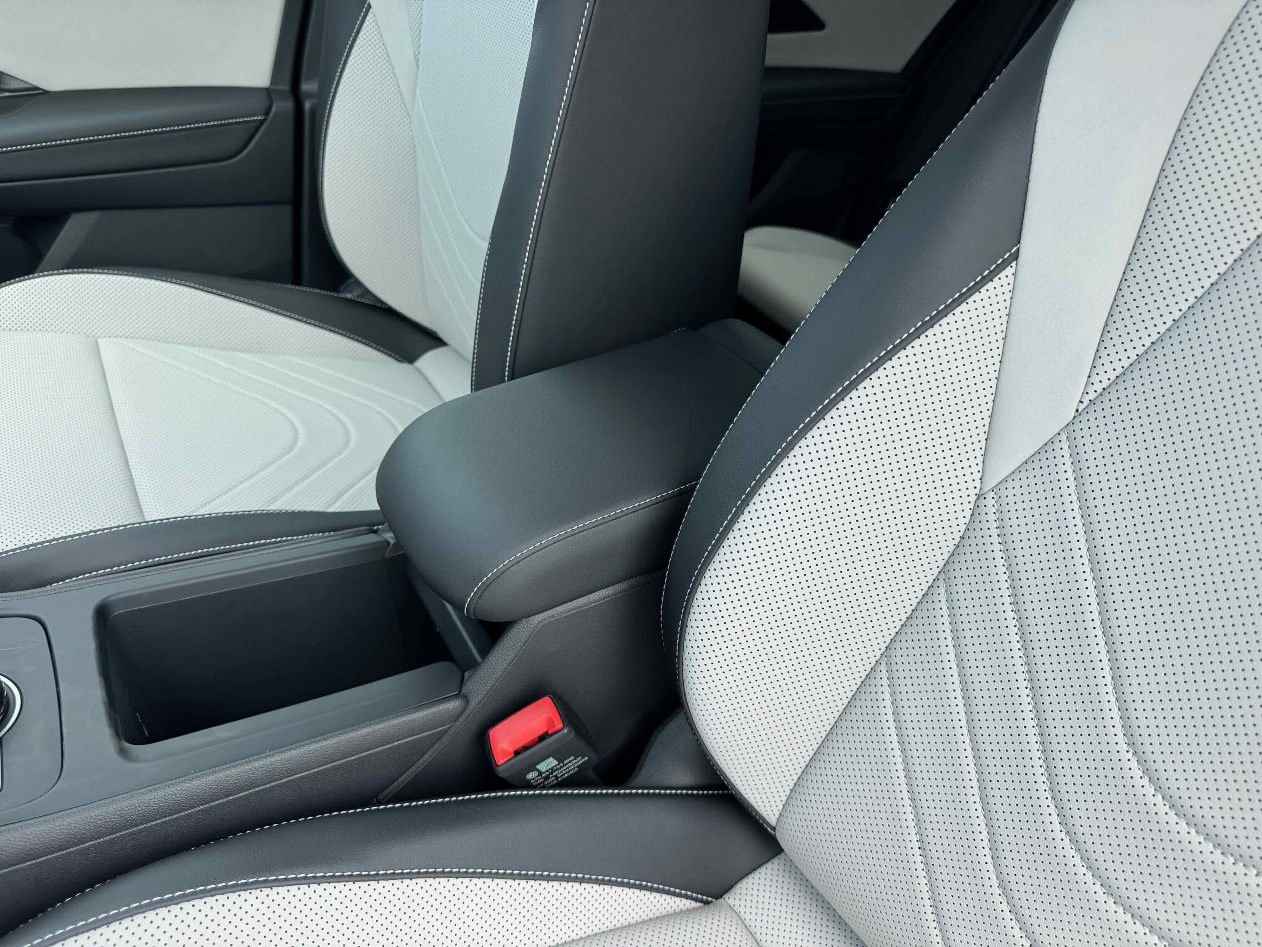 2025 Volkswagen Tiguan SE