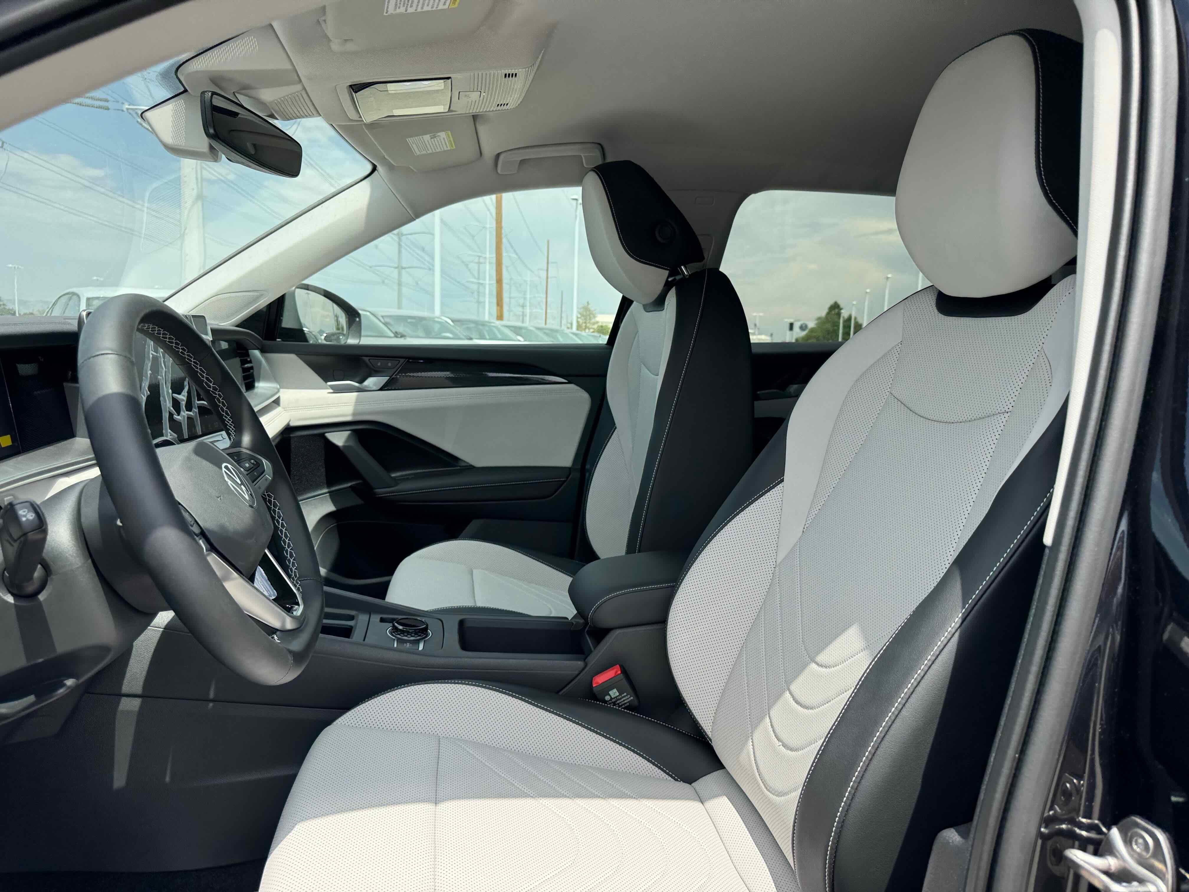 2025 Volkswagen Tiguan SE