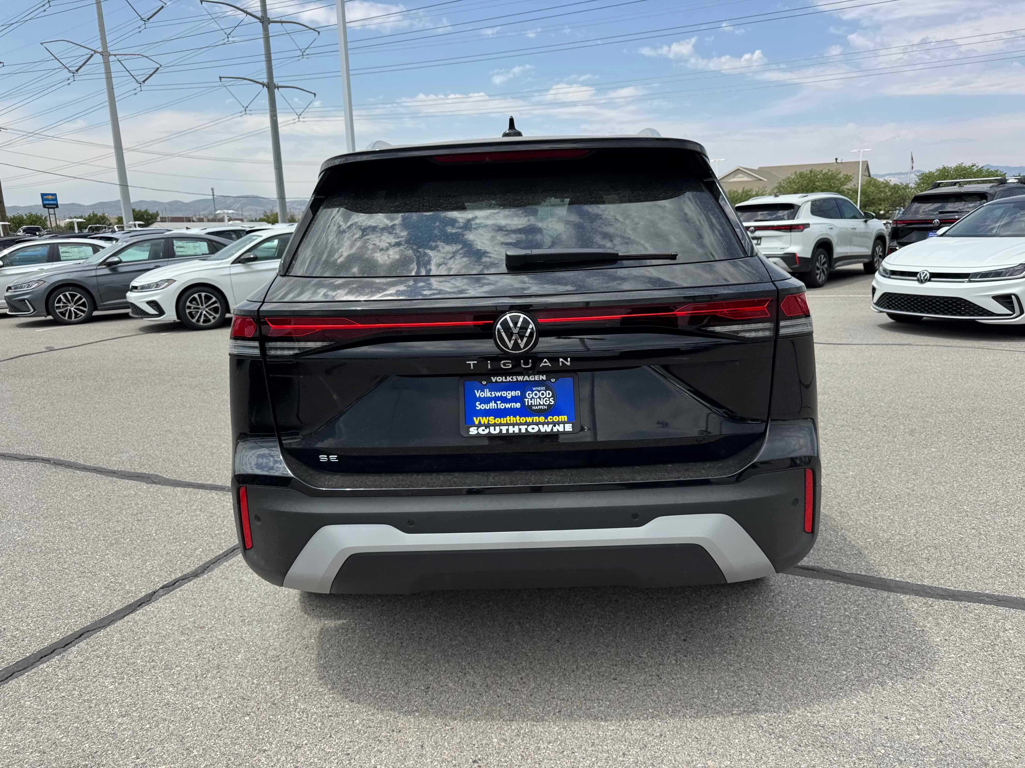 2025 Volkswagen Tiguan SE