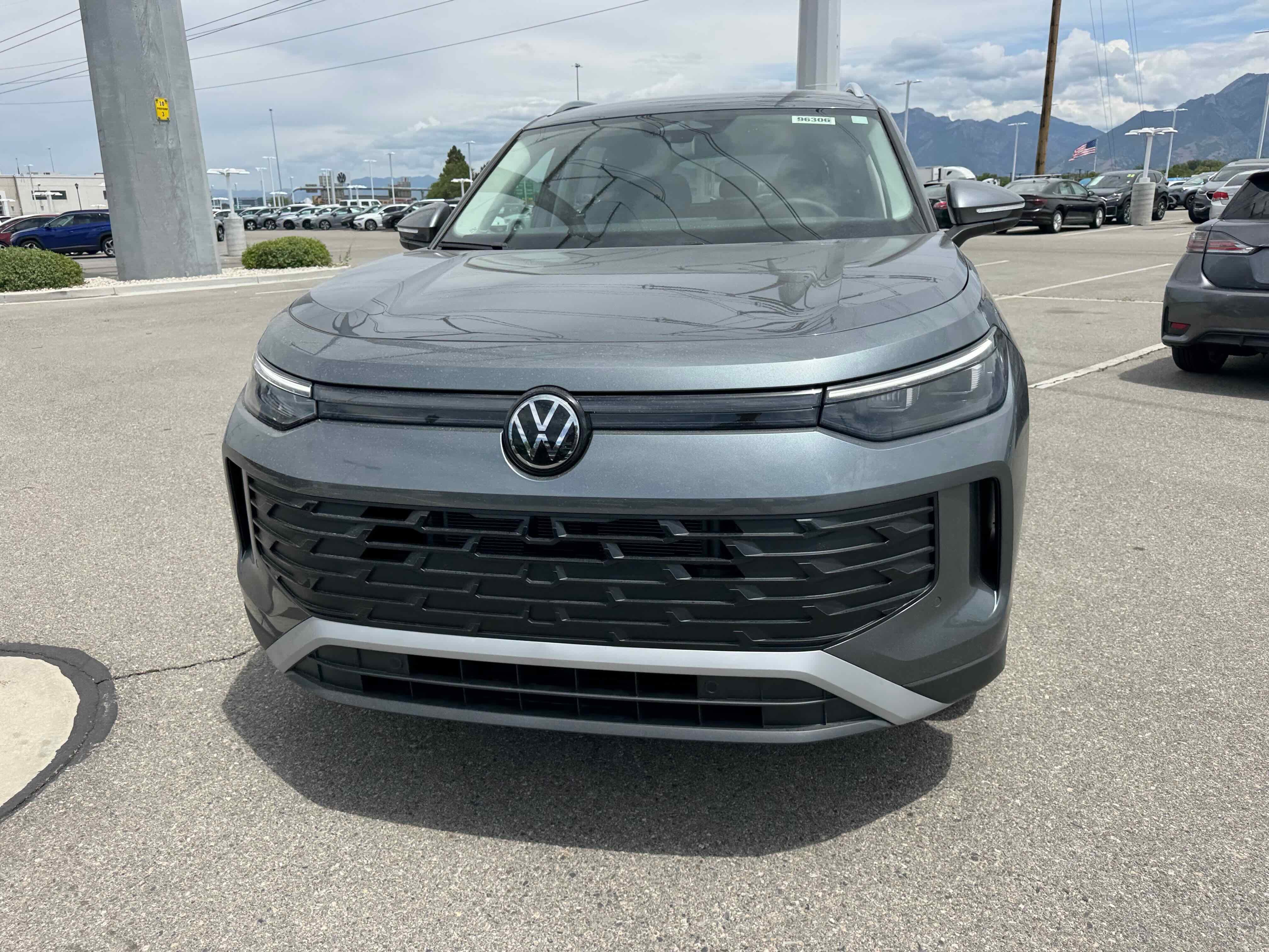 2025 Volkswagen Tiguan SE