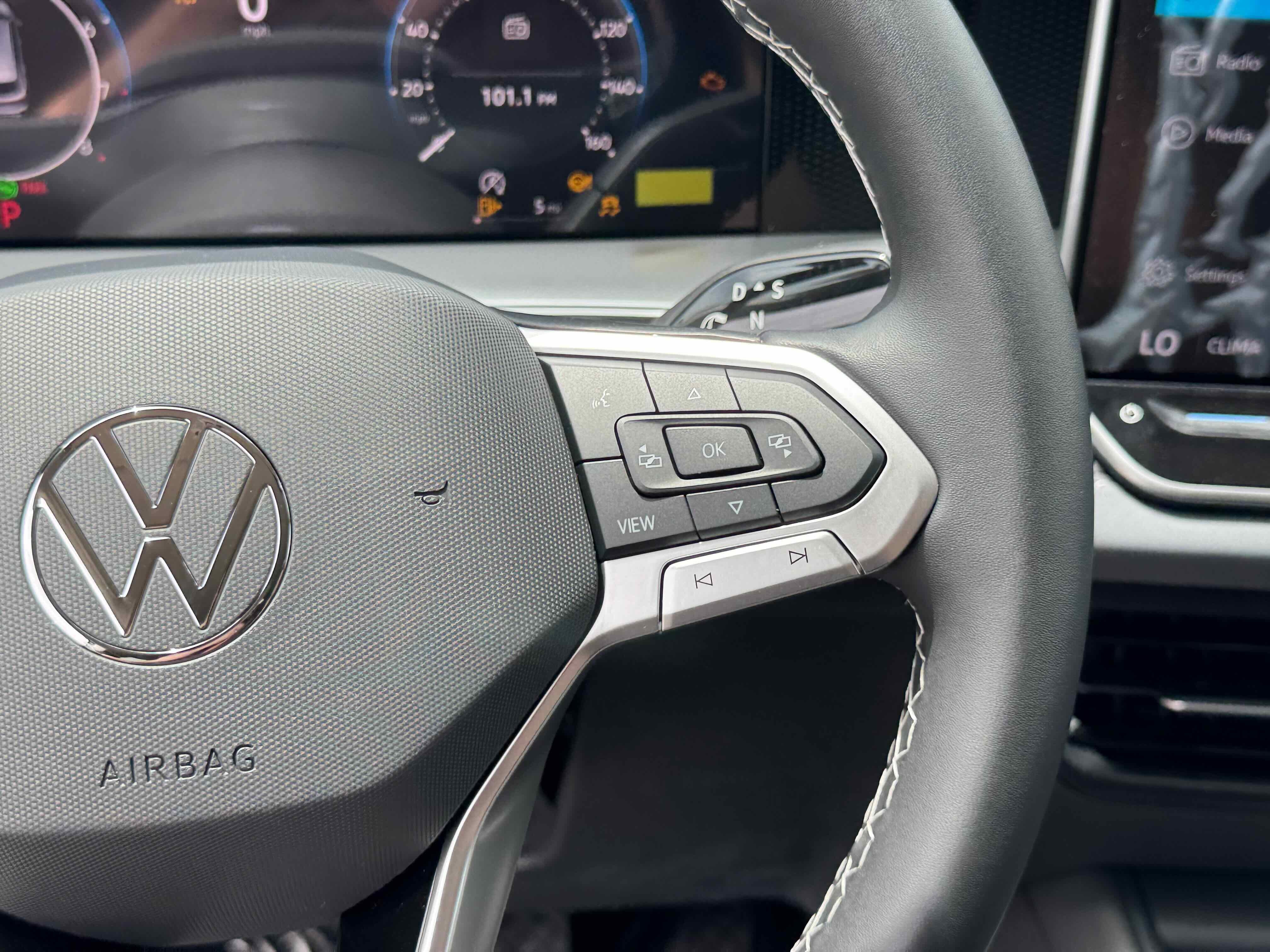 2025 Volkswagen Tiguan SE