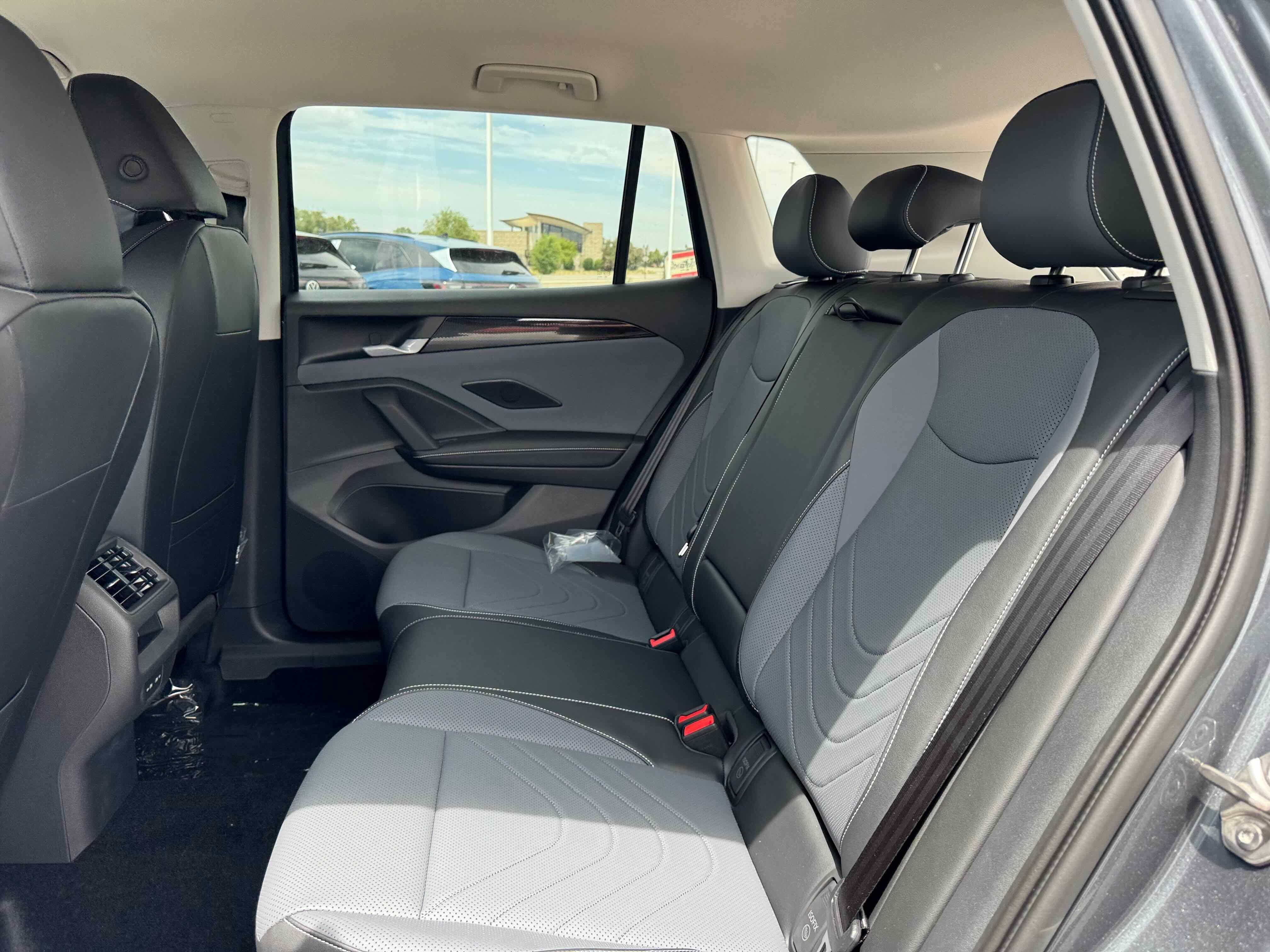 2025 Volkswagen Tiguan SE