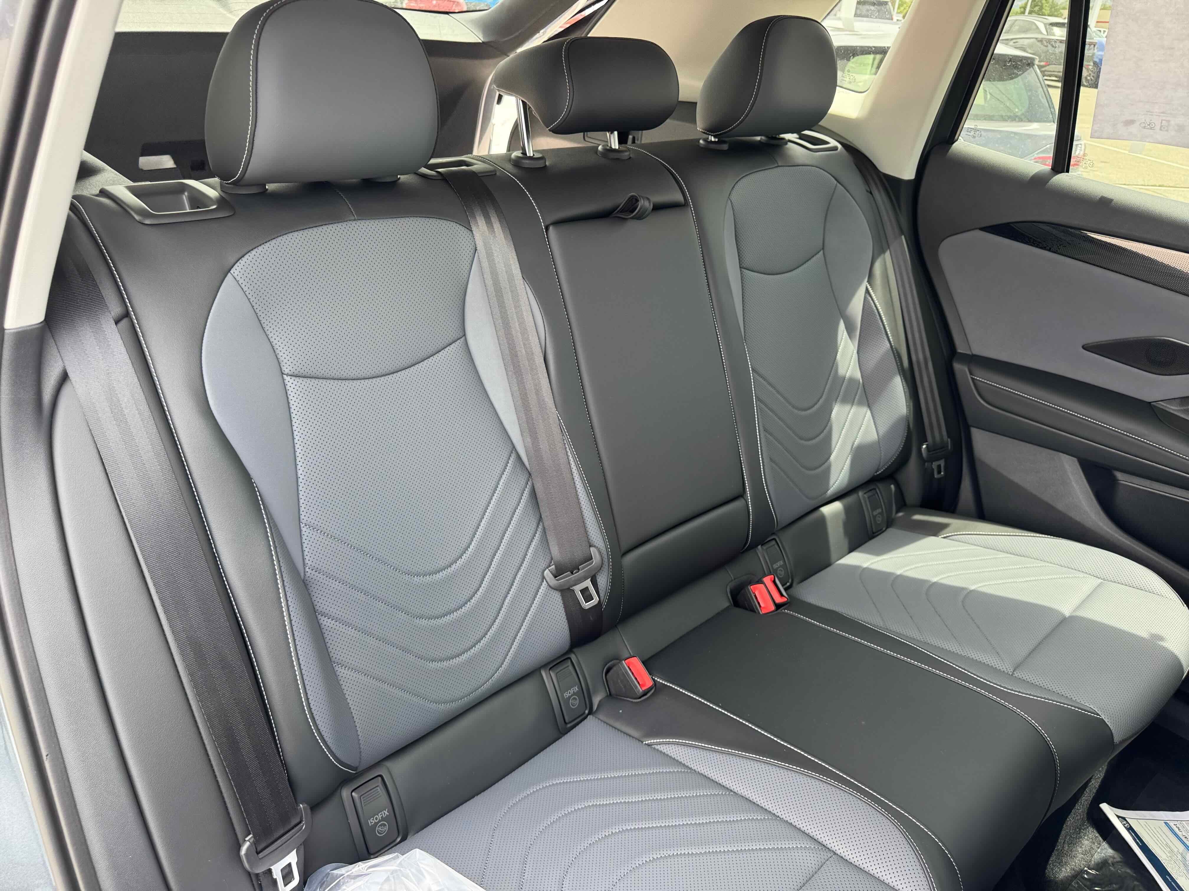 2025 Volkswagen Tiguan SE