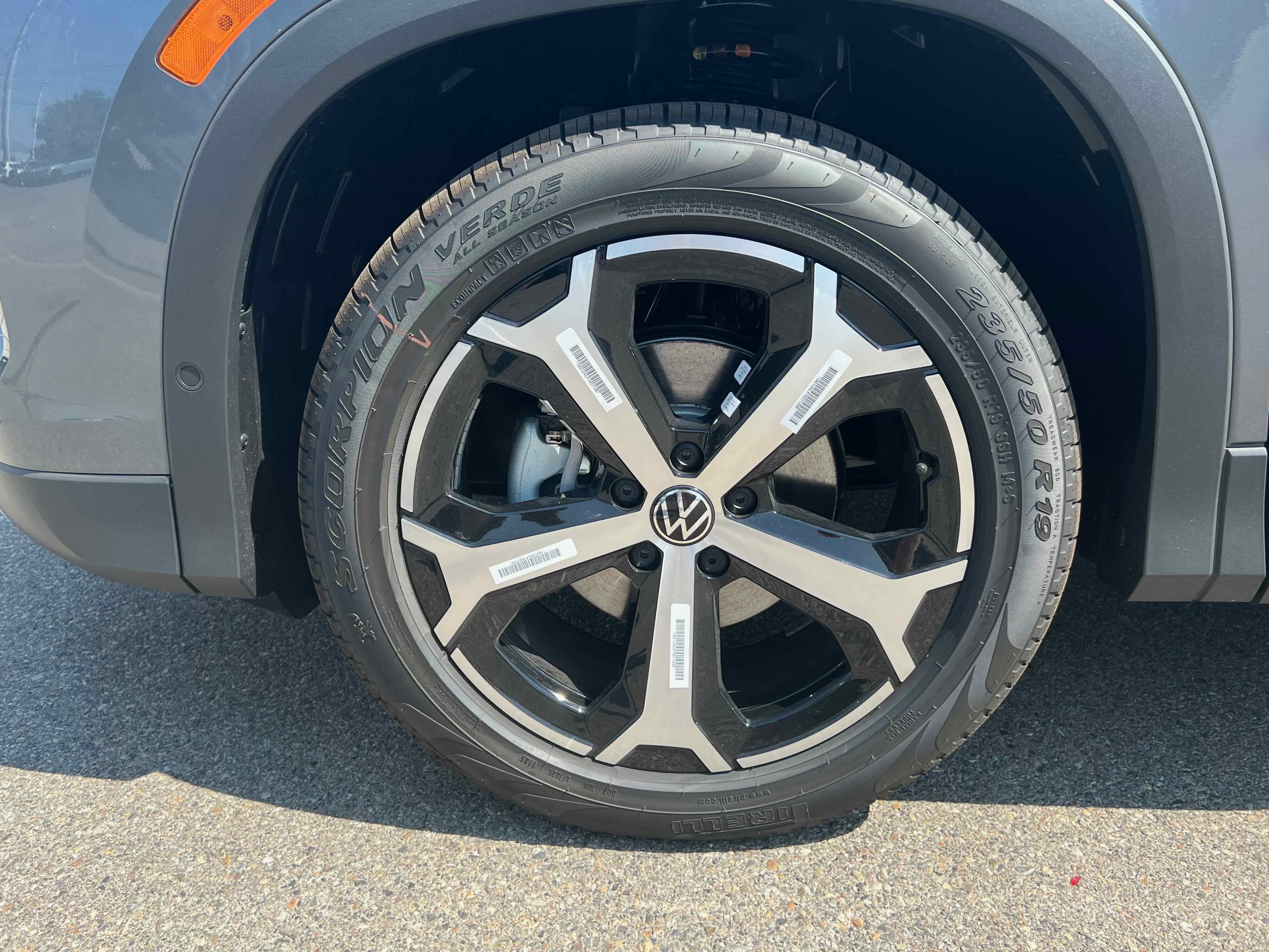 2025 Volkswagen Tiguan SE