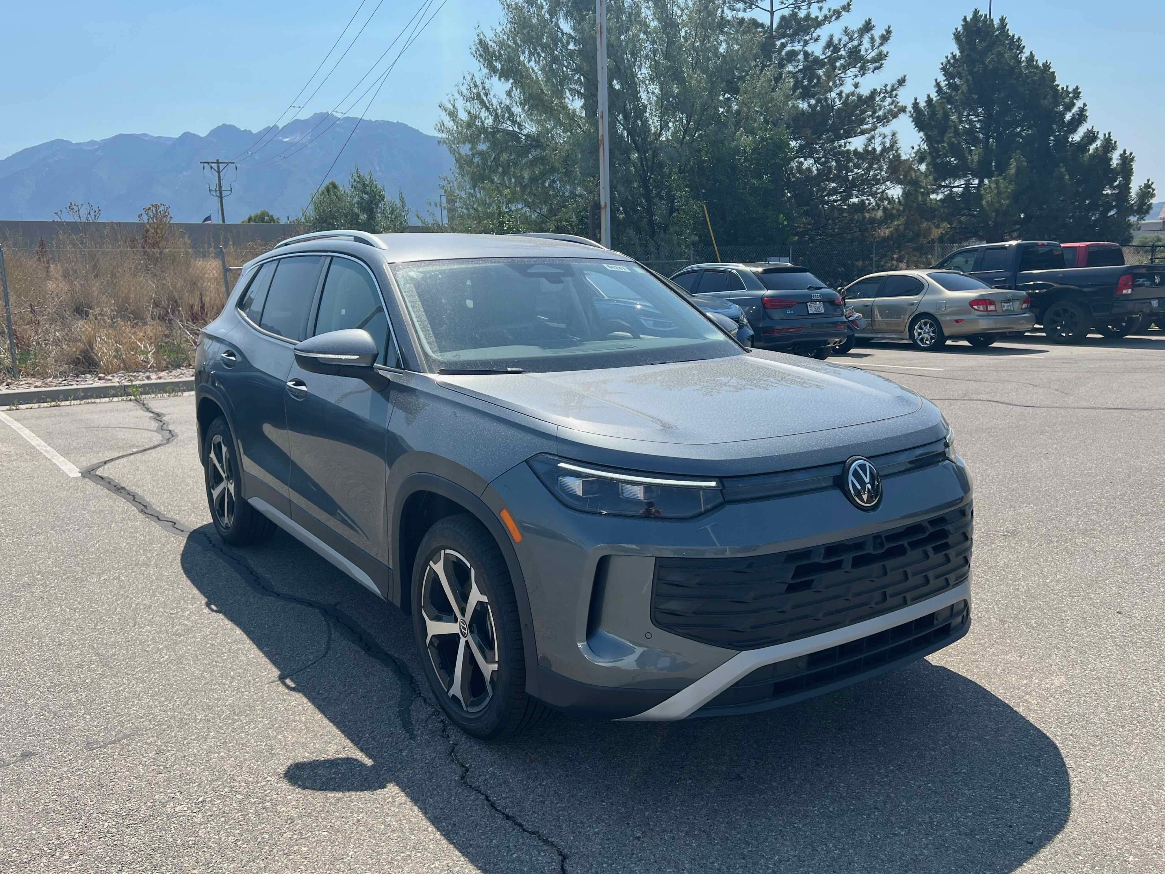 2025 Volkswagen Tiguan SE