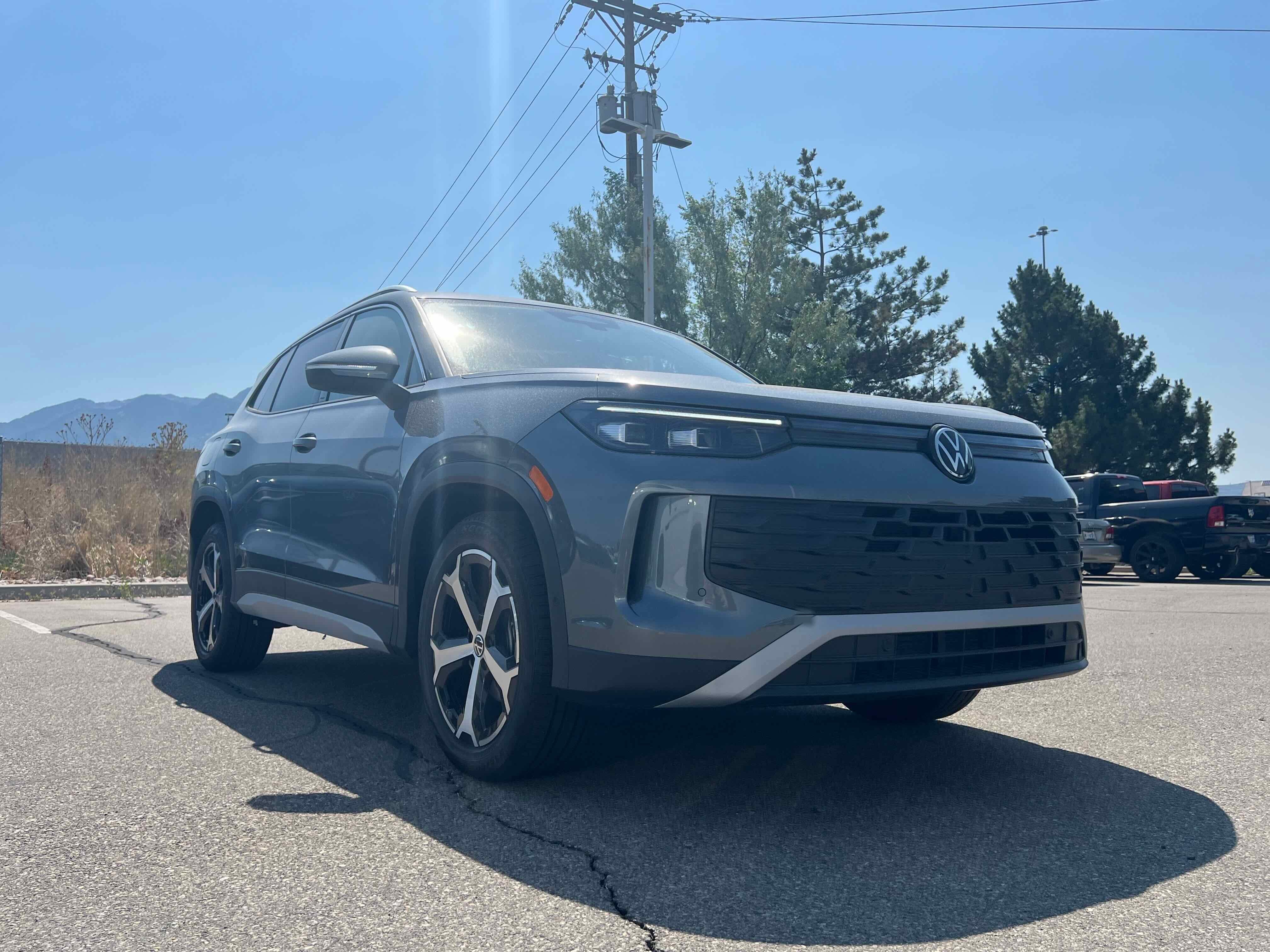 2025 Volkswagen Tiguan SE