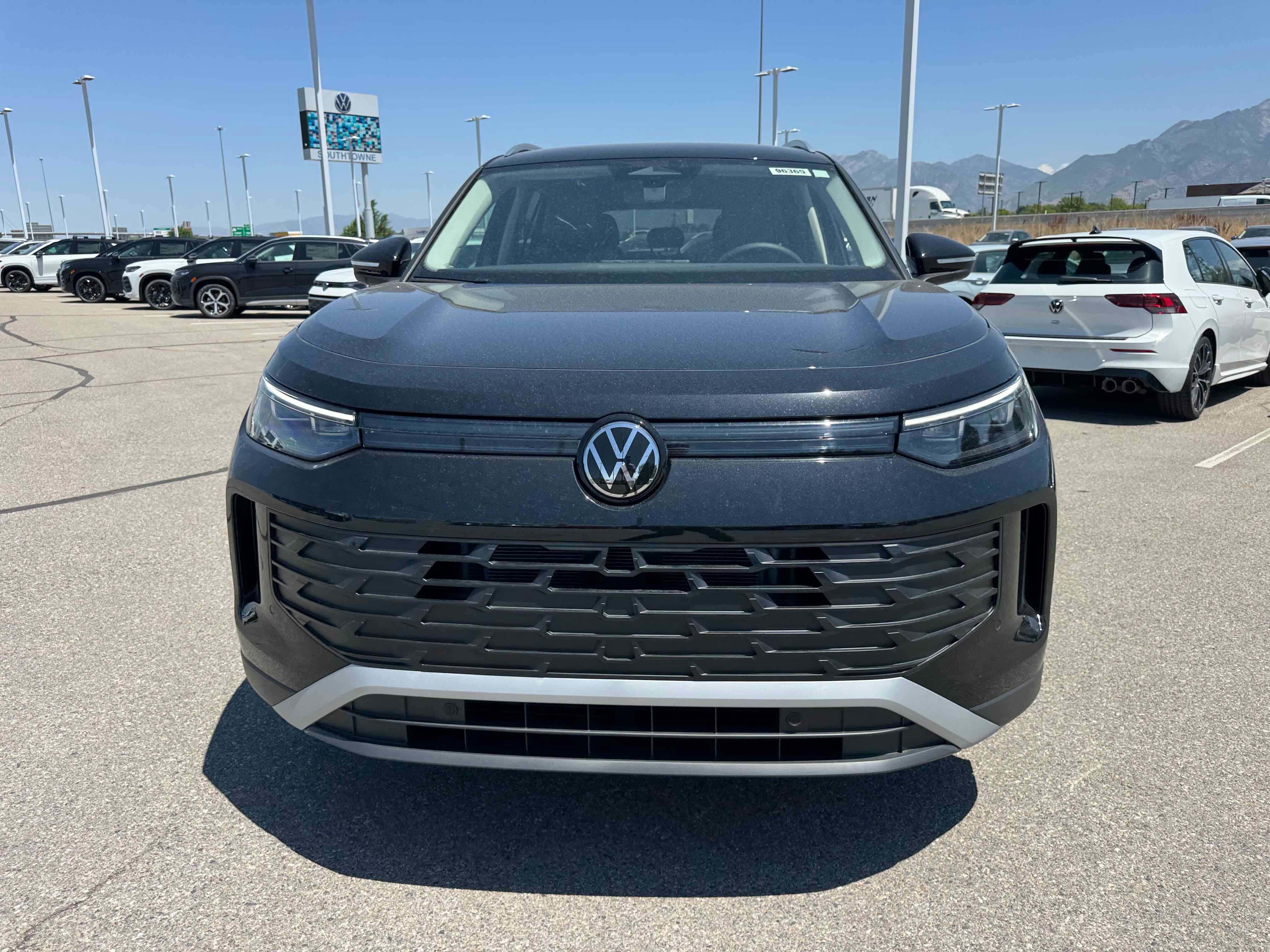 2025 Volkswagen Tiguan SE