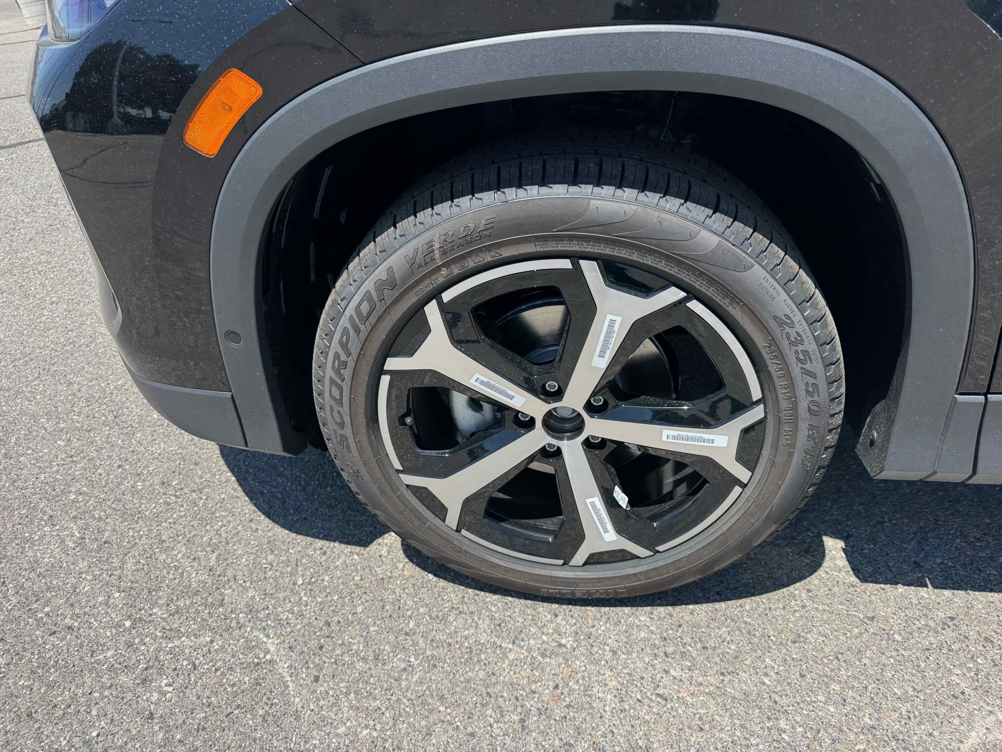 2025 Volkswagen Tiguan SE