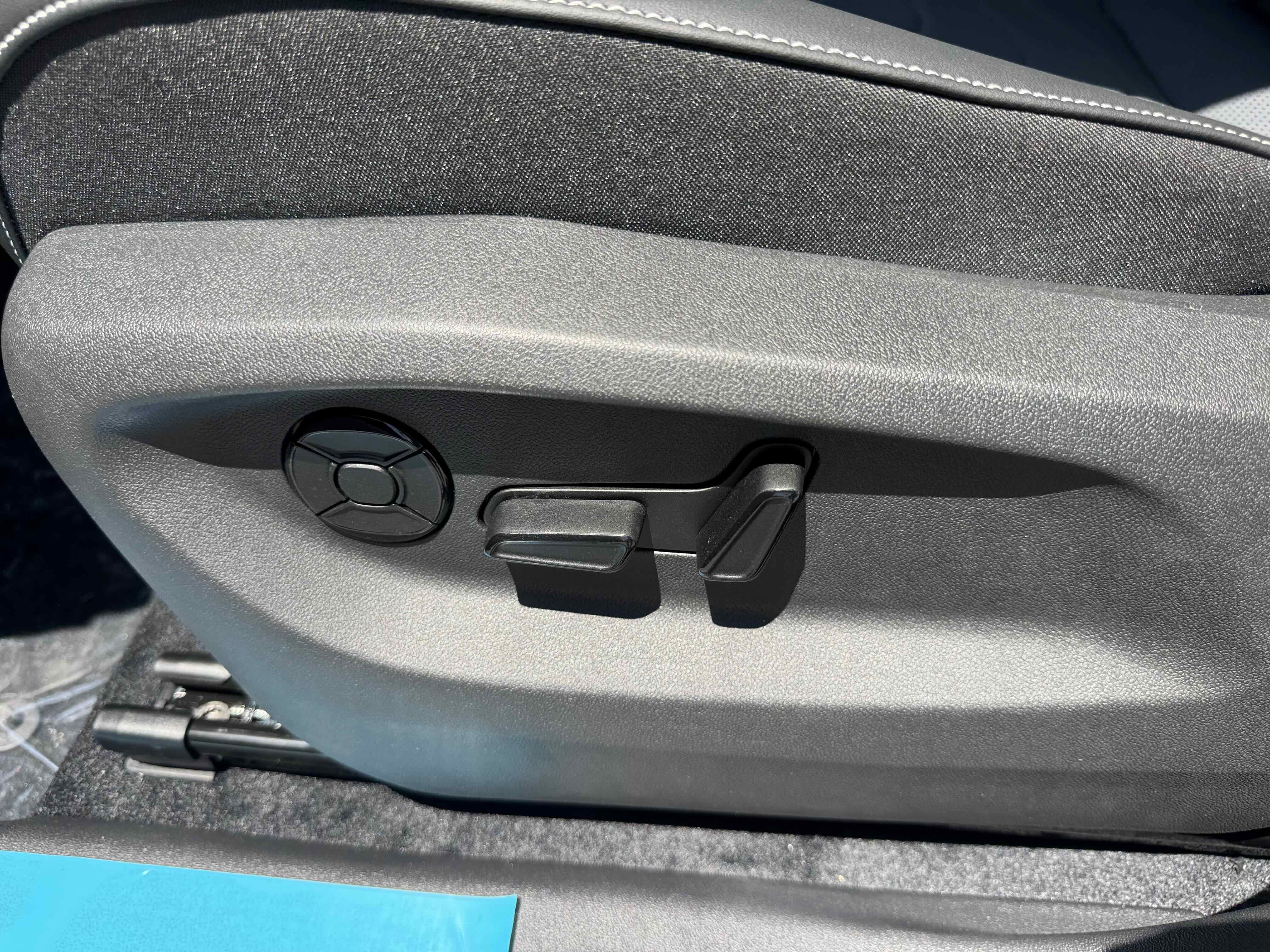 2025 Volkswagen Tiguan SE