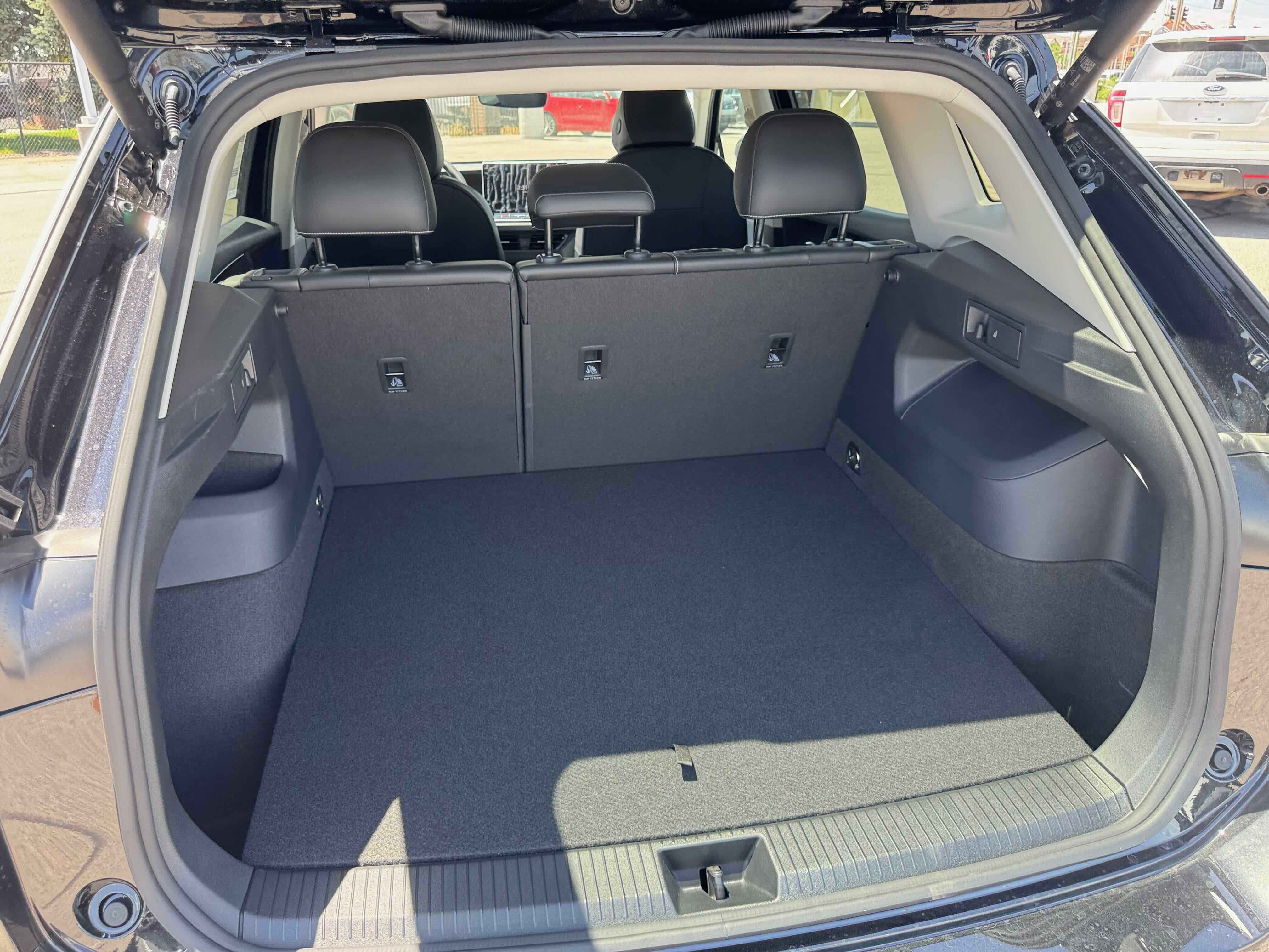 2025 Volkswagen Tiguan SE