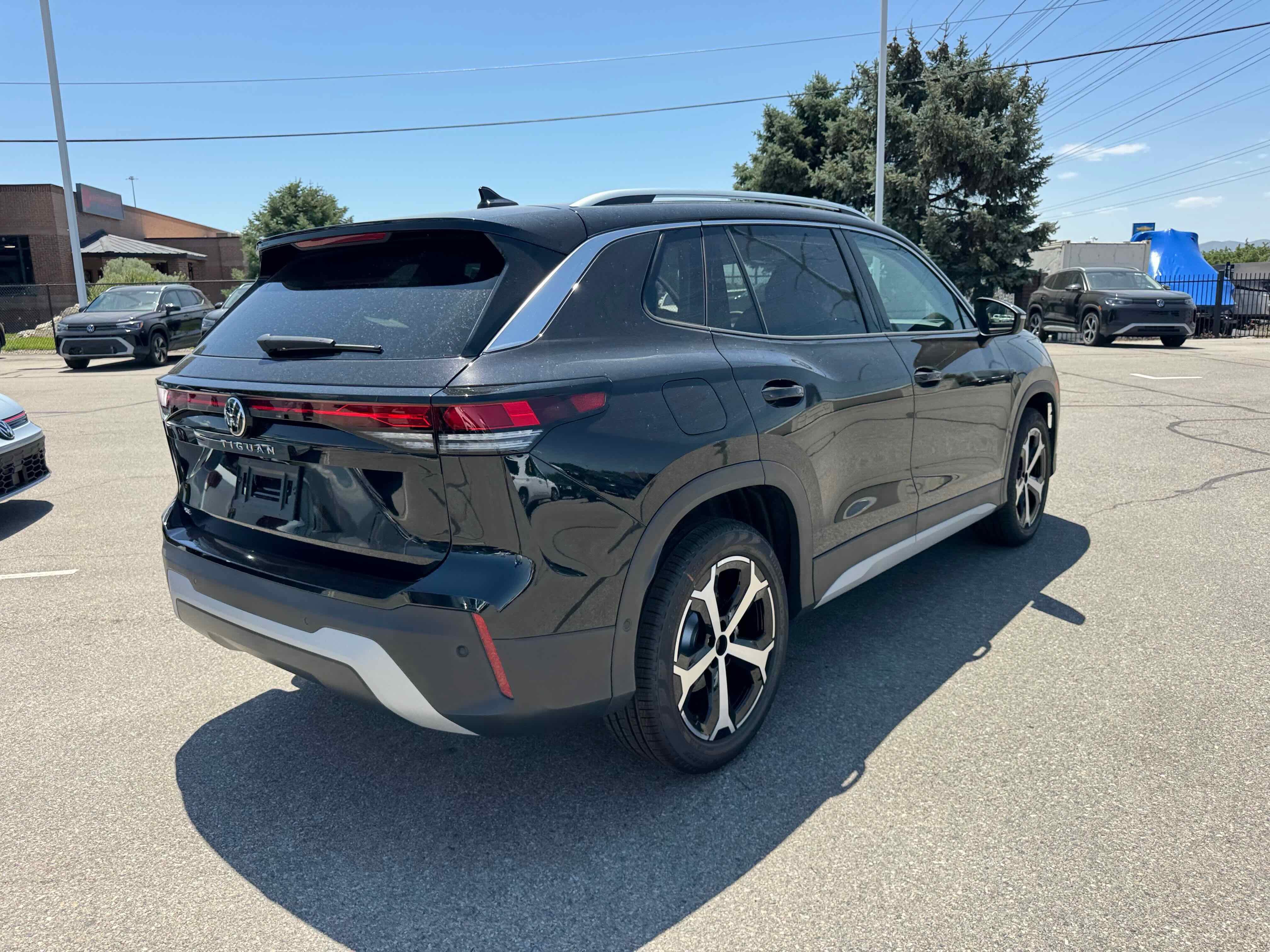 2025 Volkswagen Tiguan SE