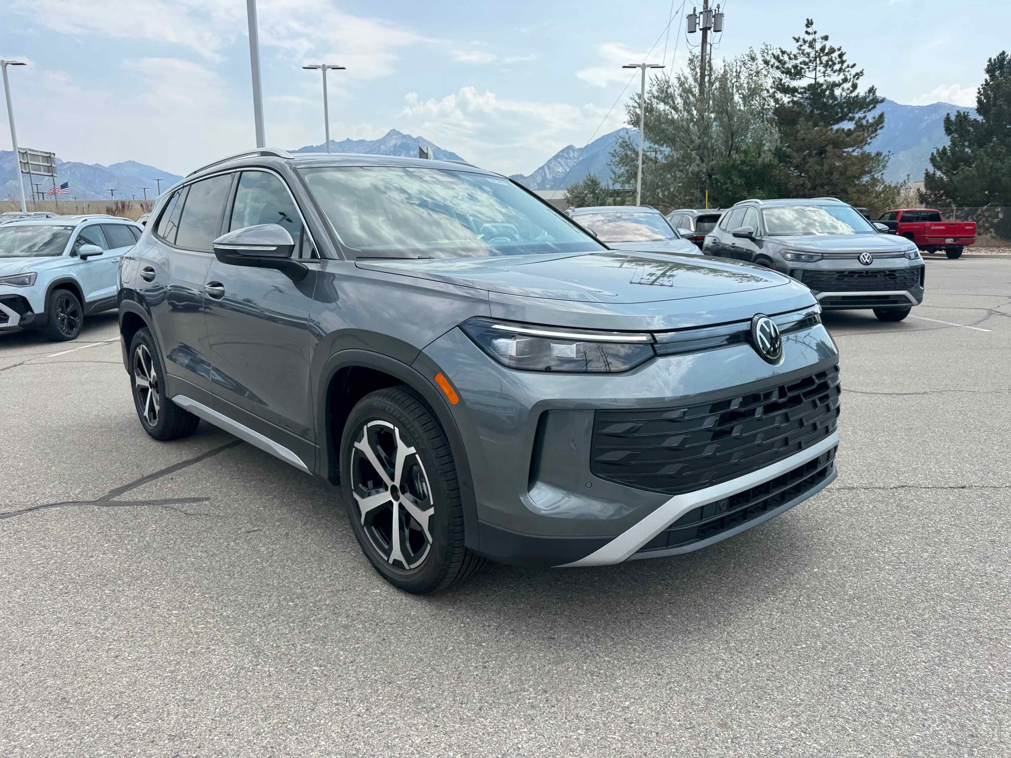 2025 Volkswagen Tiguan SE