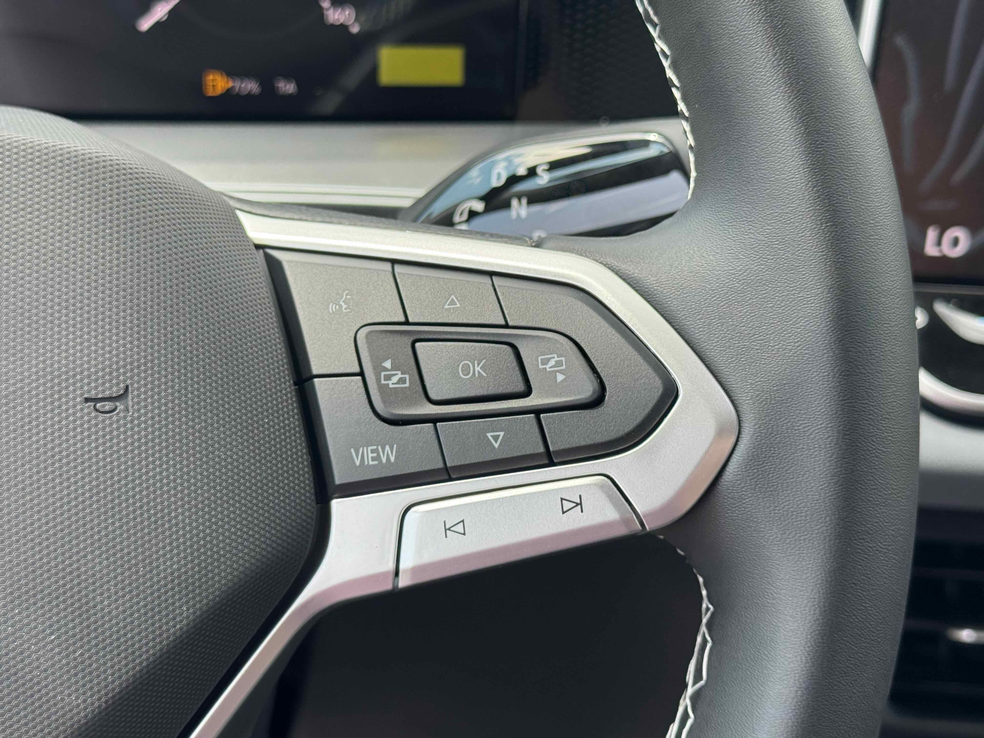 2025 Volkswagen Tiguan SE