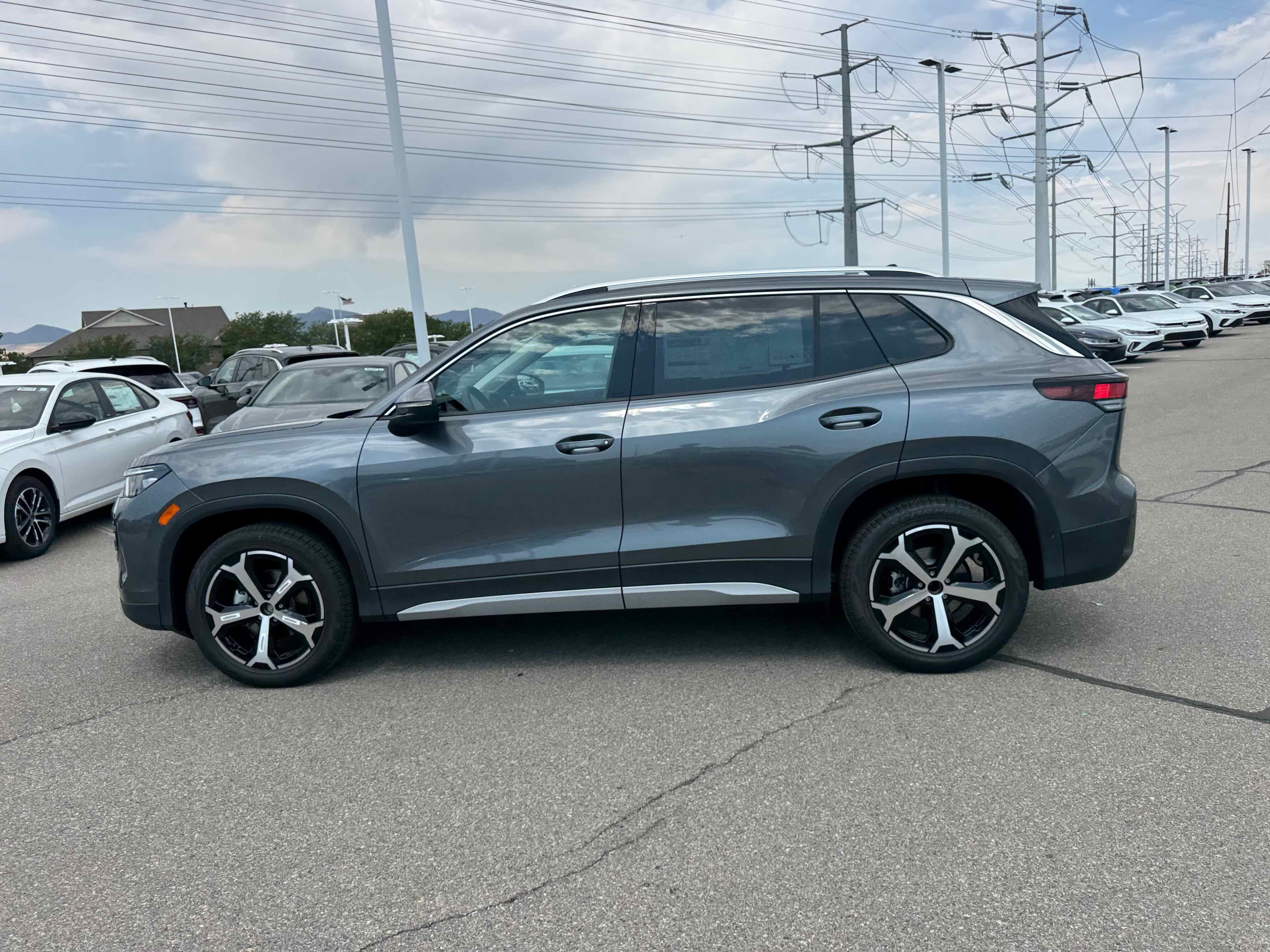 2025 Volkswagen Tiguan SE