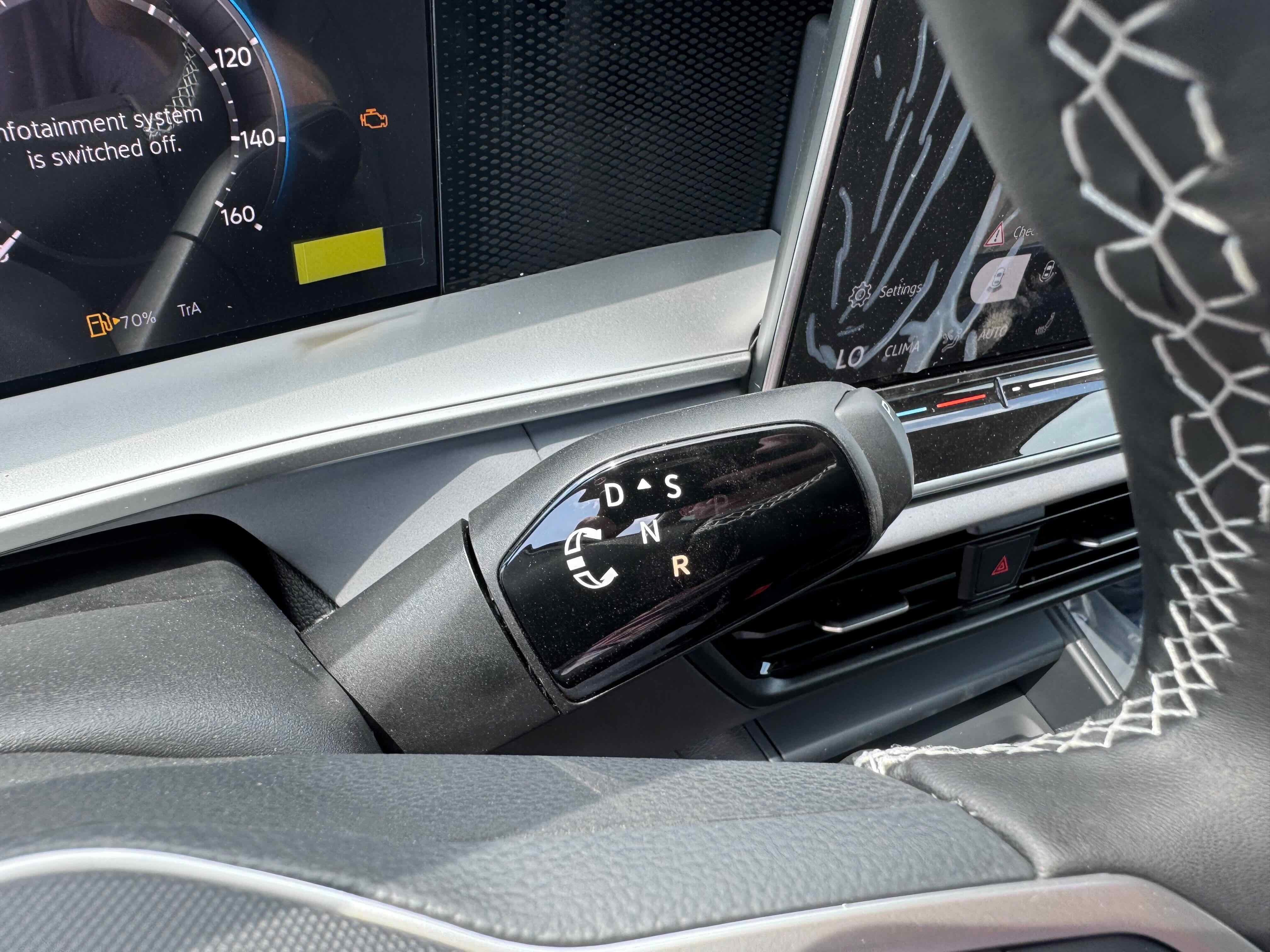 2025 Volkswagen Tiguan SE