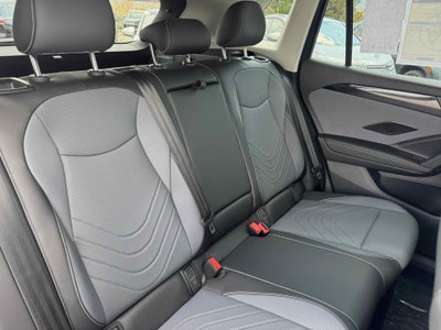 2025 Volkswagen Tiguan SE