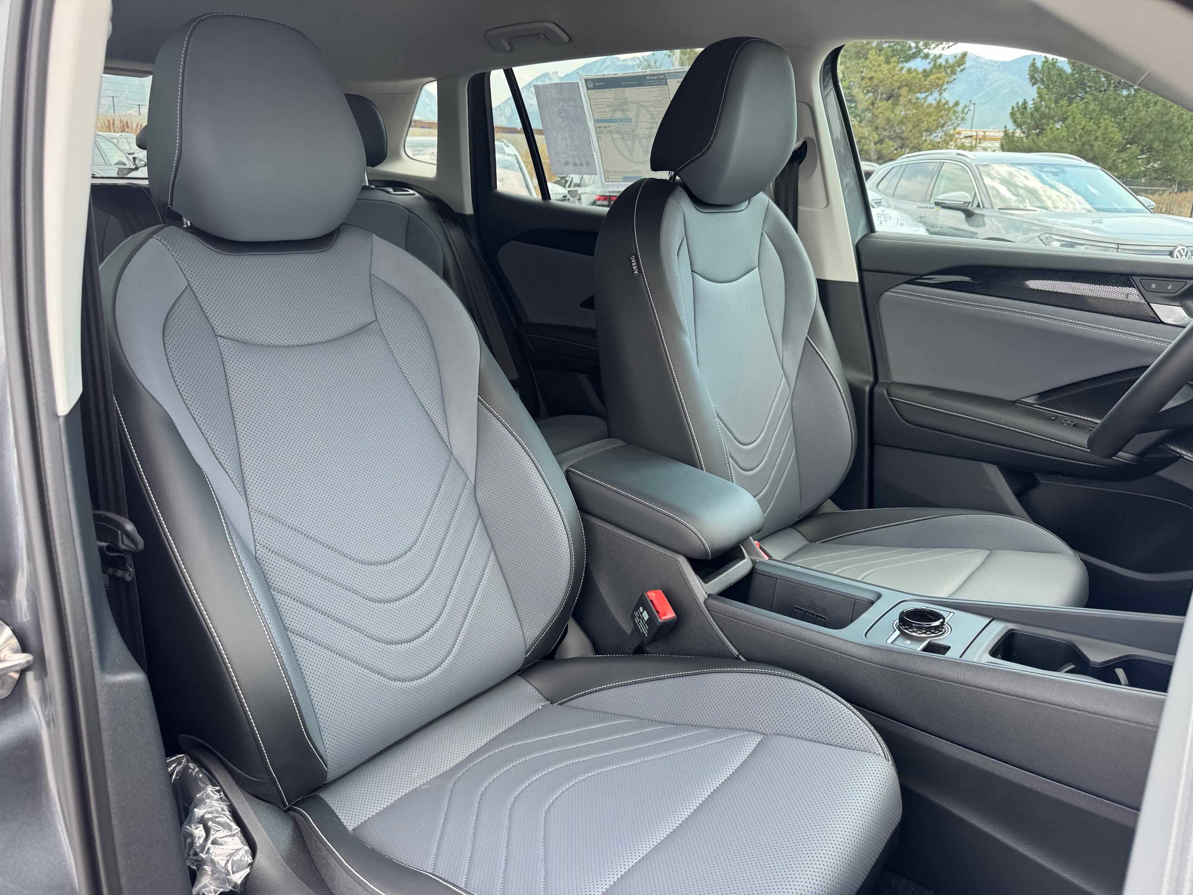 2025 Volkswagen Tiguan SE