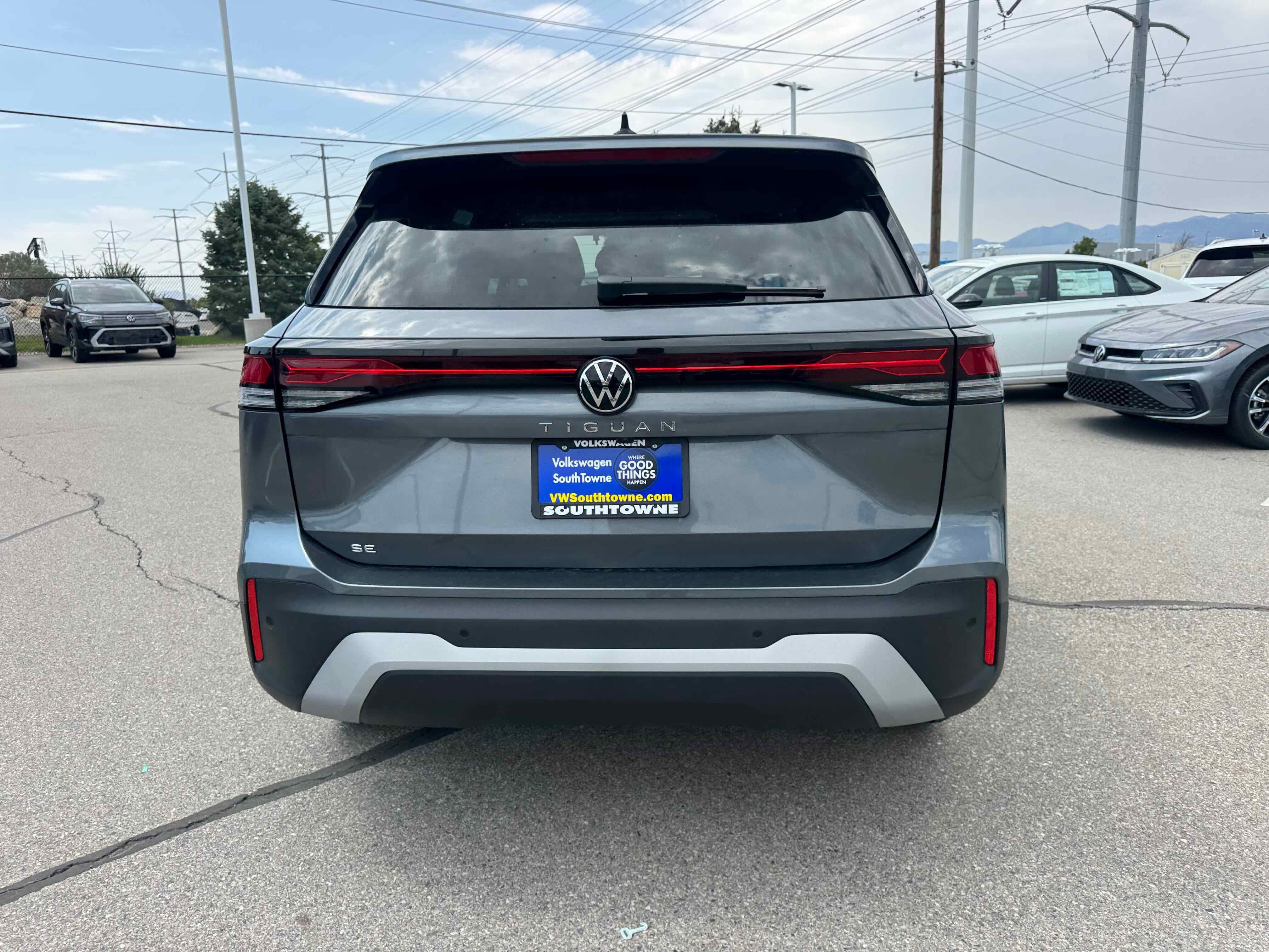 2025 Volkswagen Tiguan SE