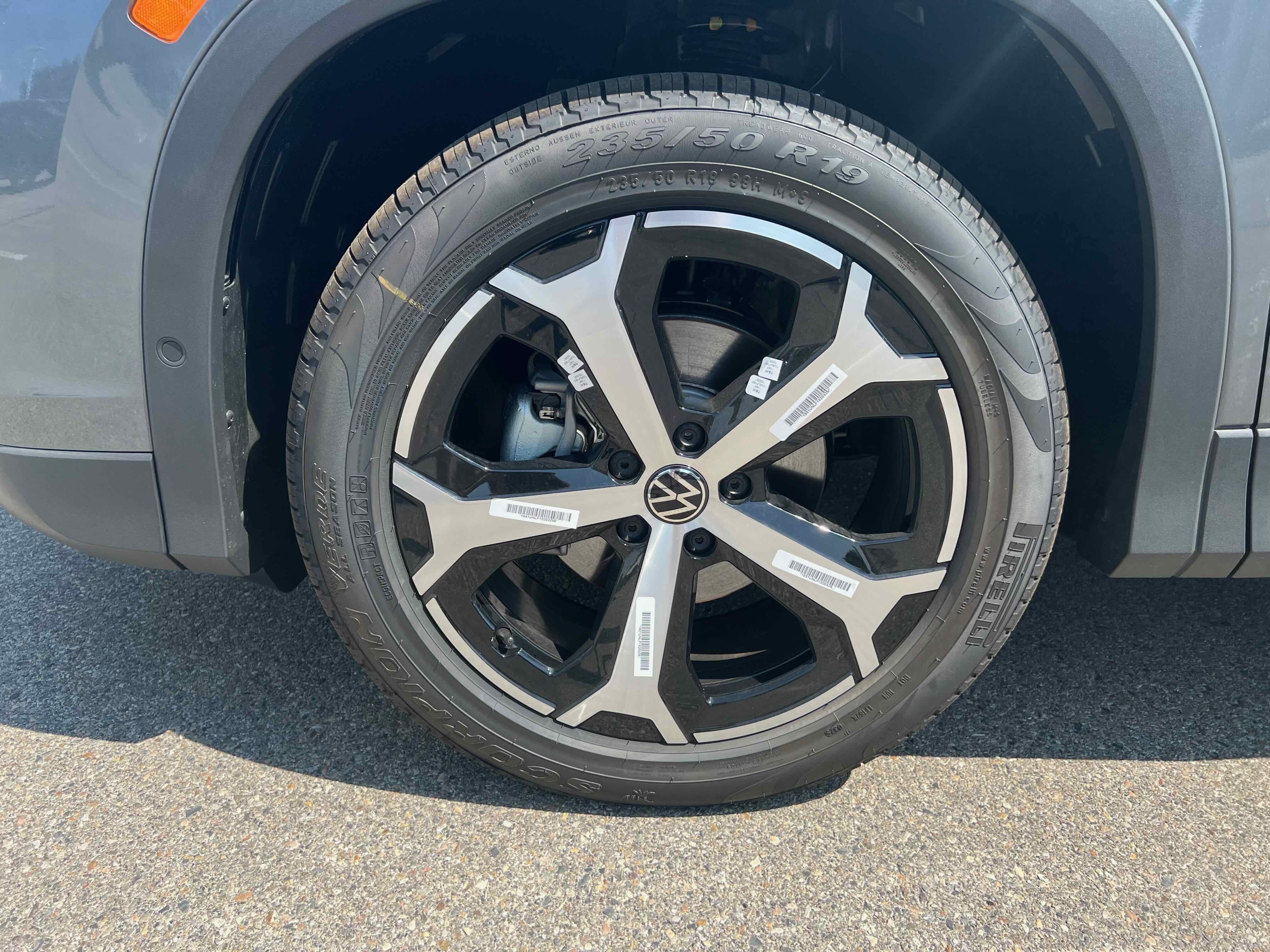 2025 Volkswagen Tiguan SE