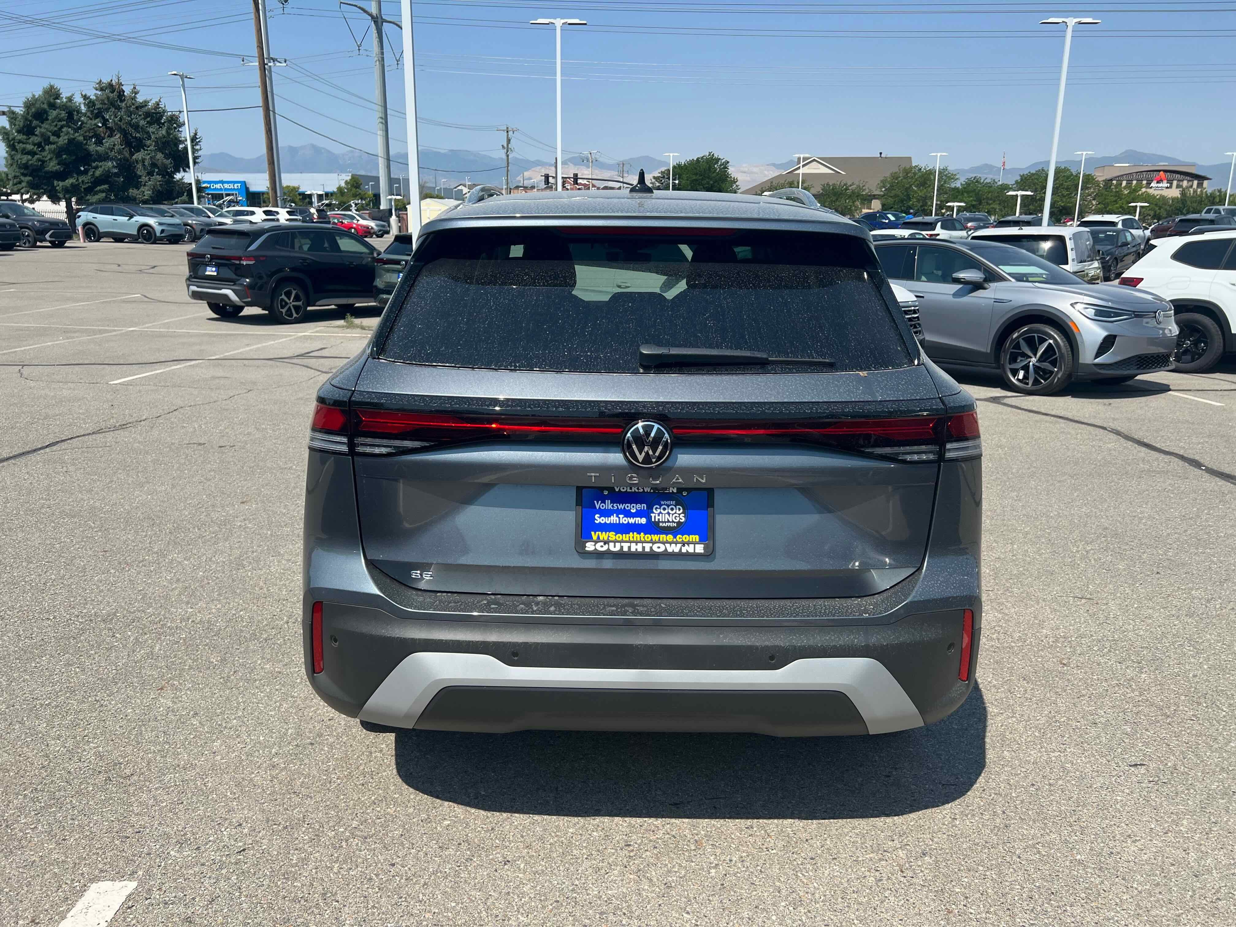 2025 Volkswagen Tiguan SE