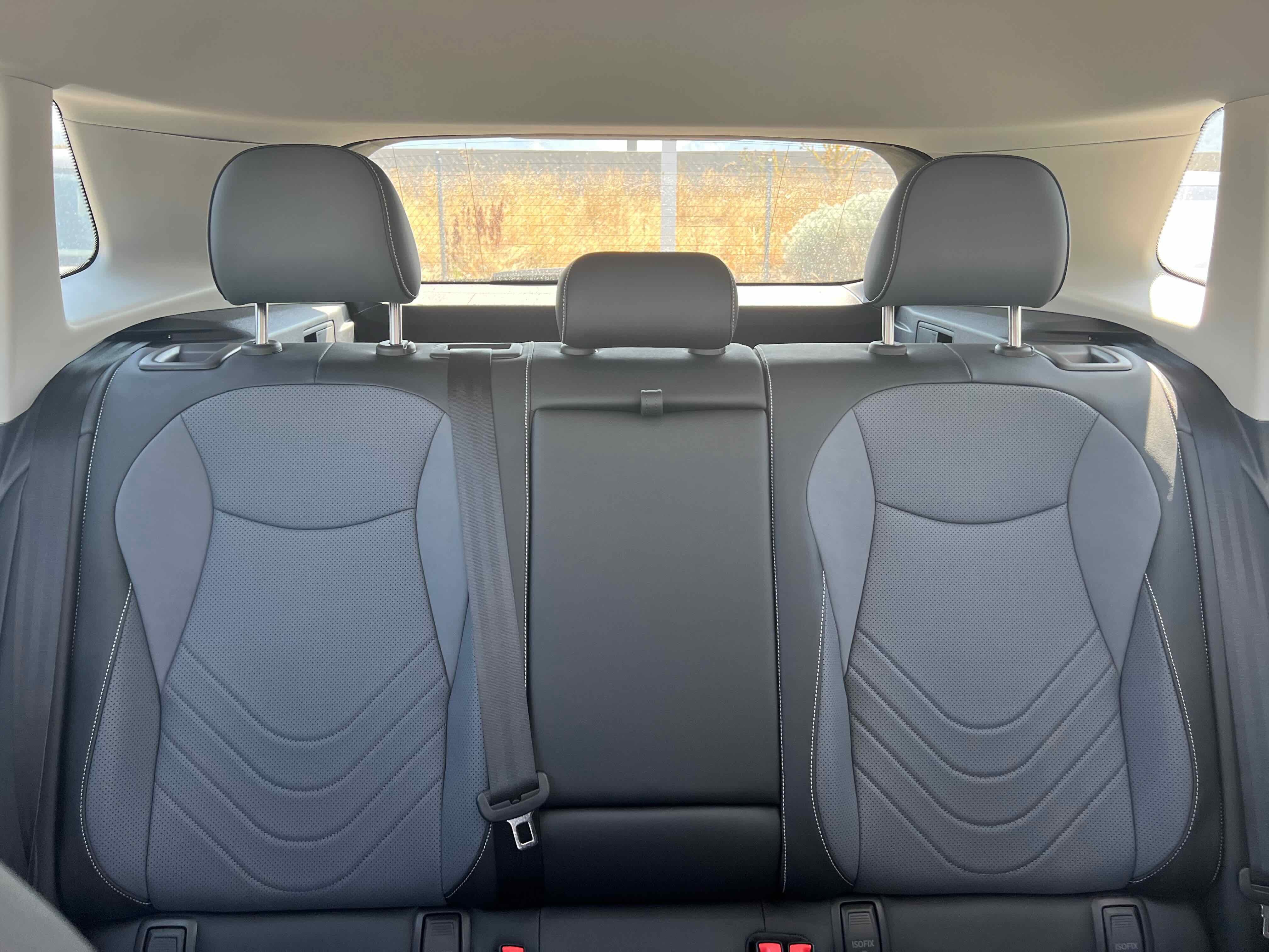 2025 Volkswagen Tiguan SE