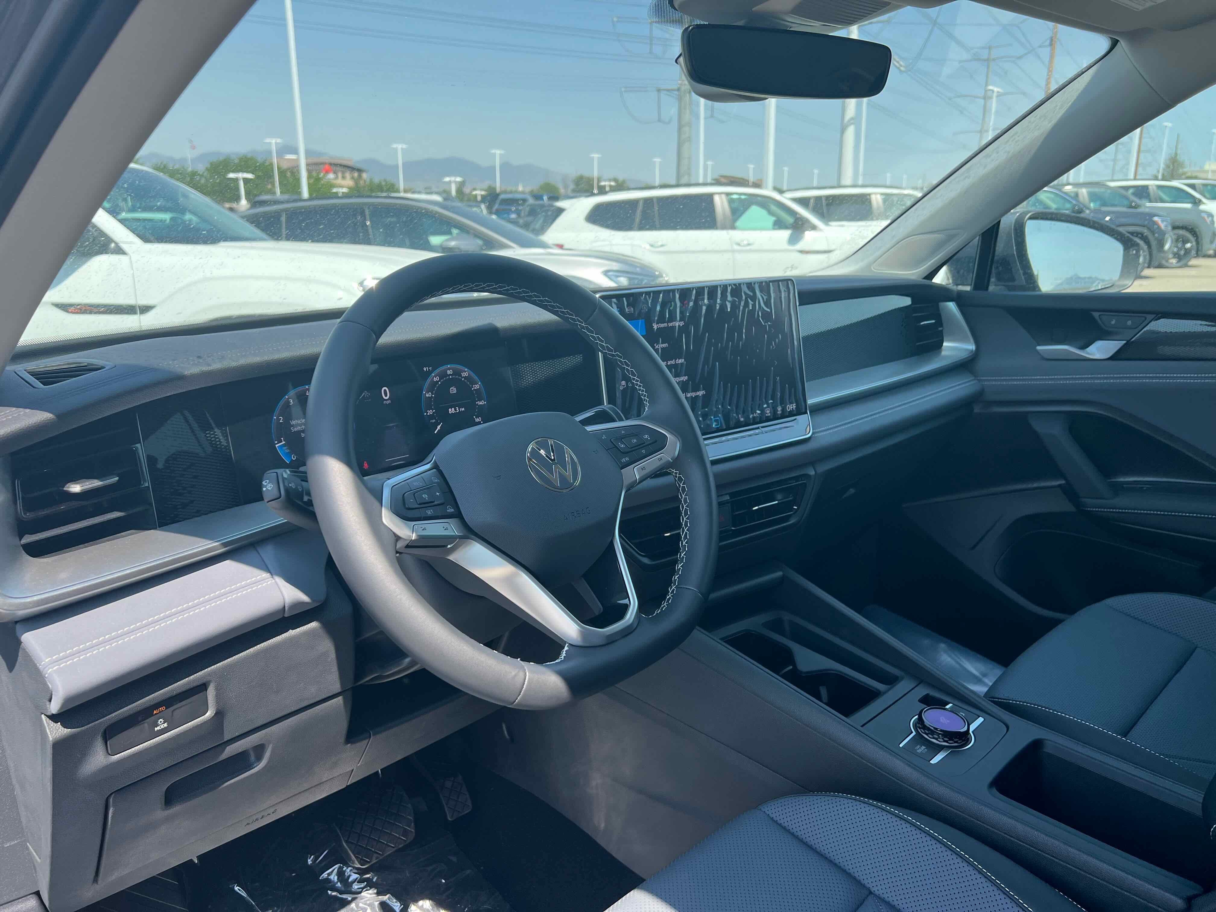 2025 Volkswagen Tiguan SE