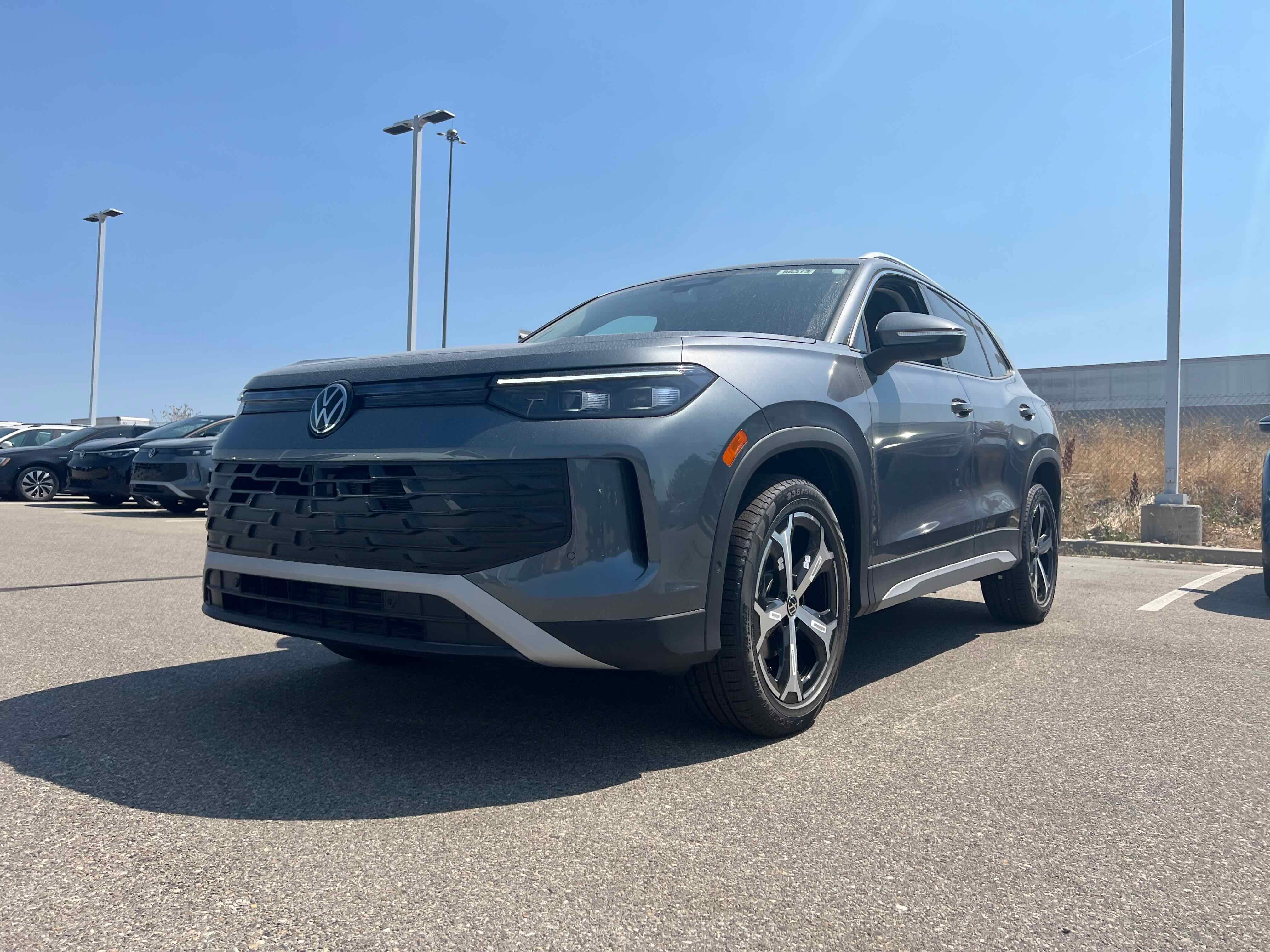 2025 Volkswagen Tiguan SE