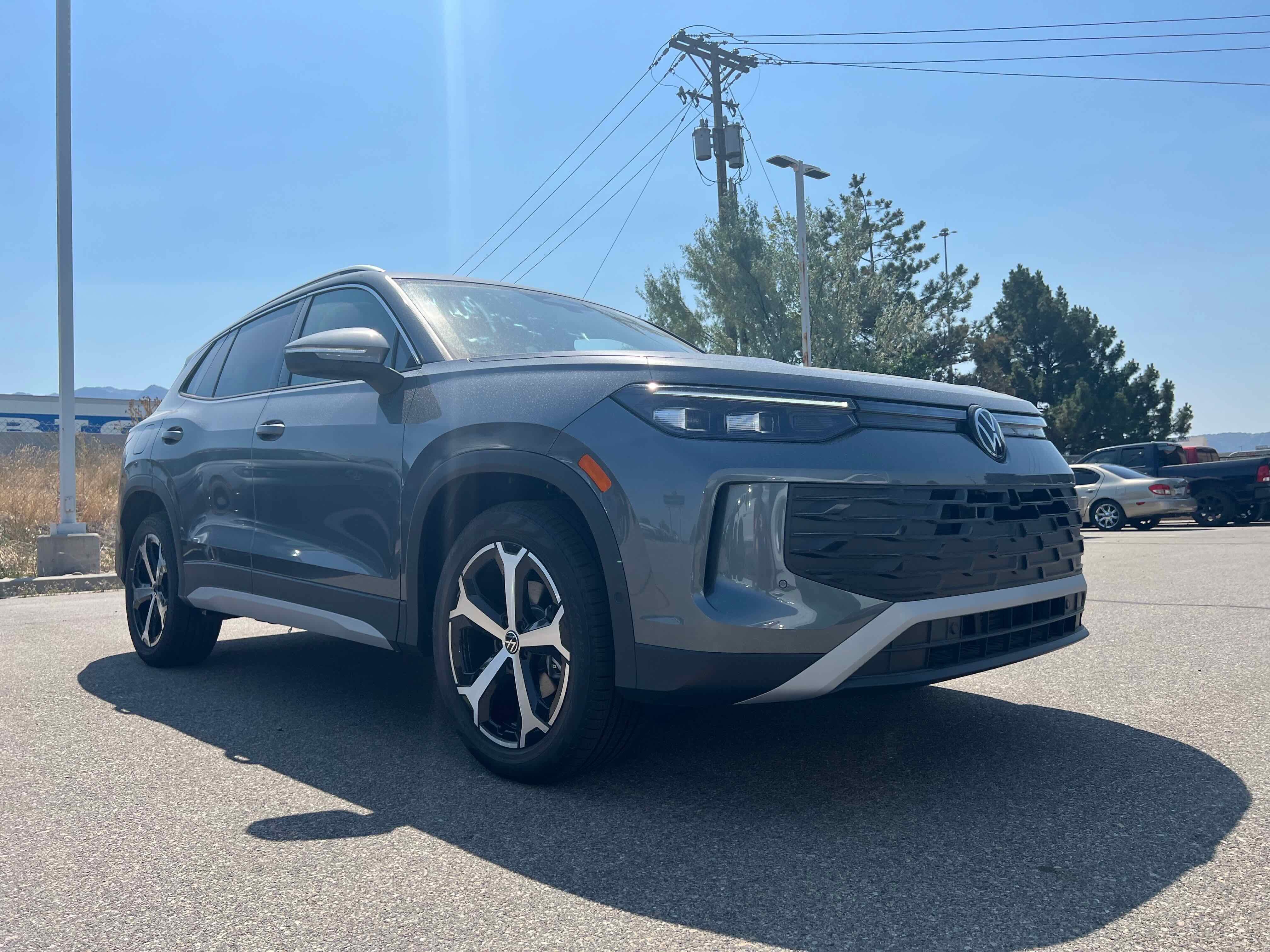 2025 Volkswagen Tiguan SE