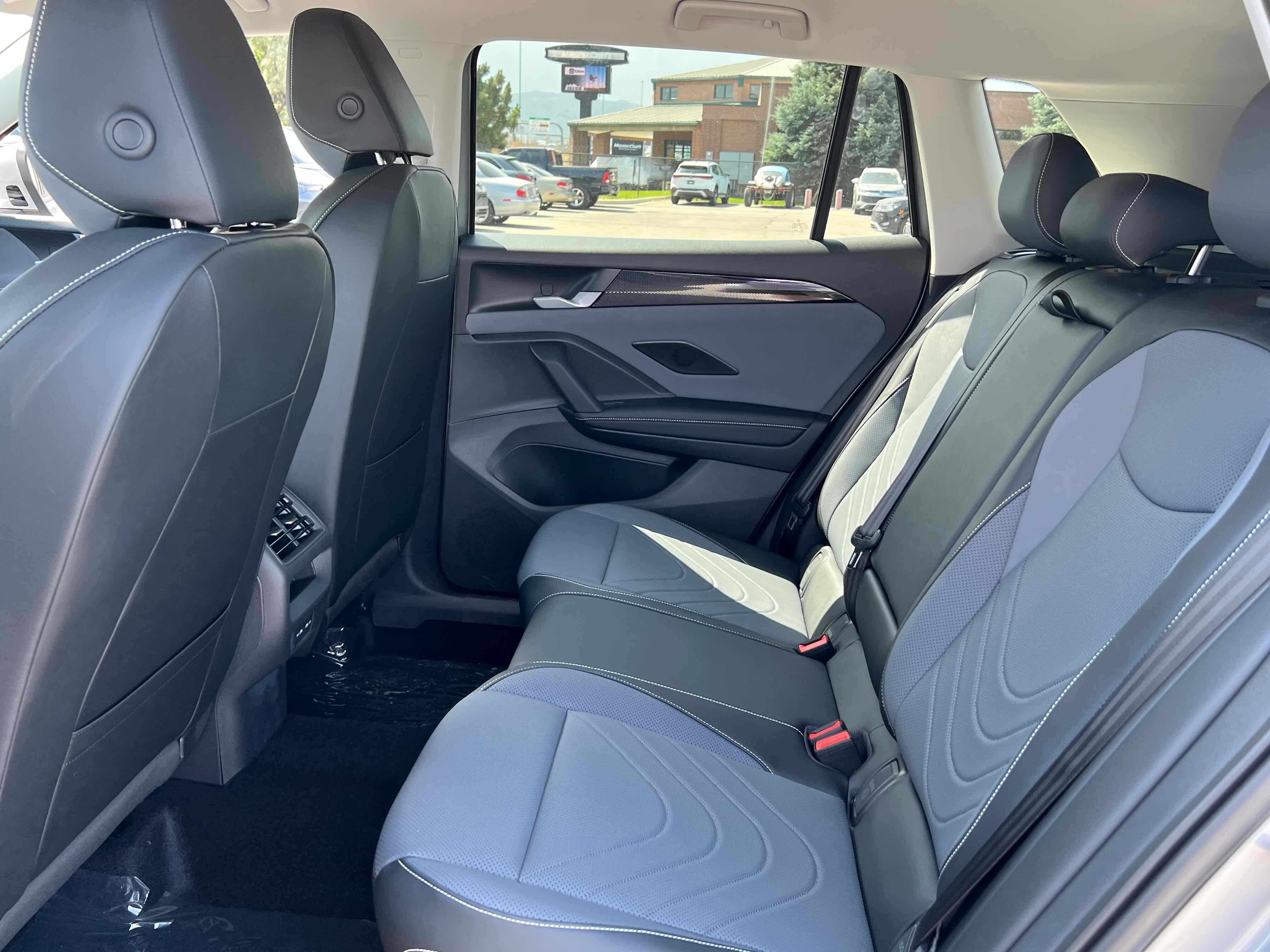 2025 Volkswagen Tiguan SE