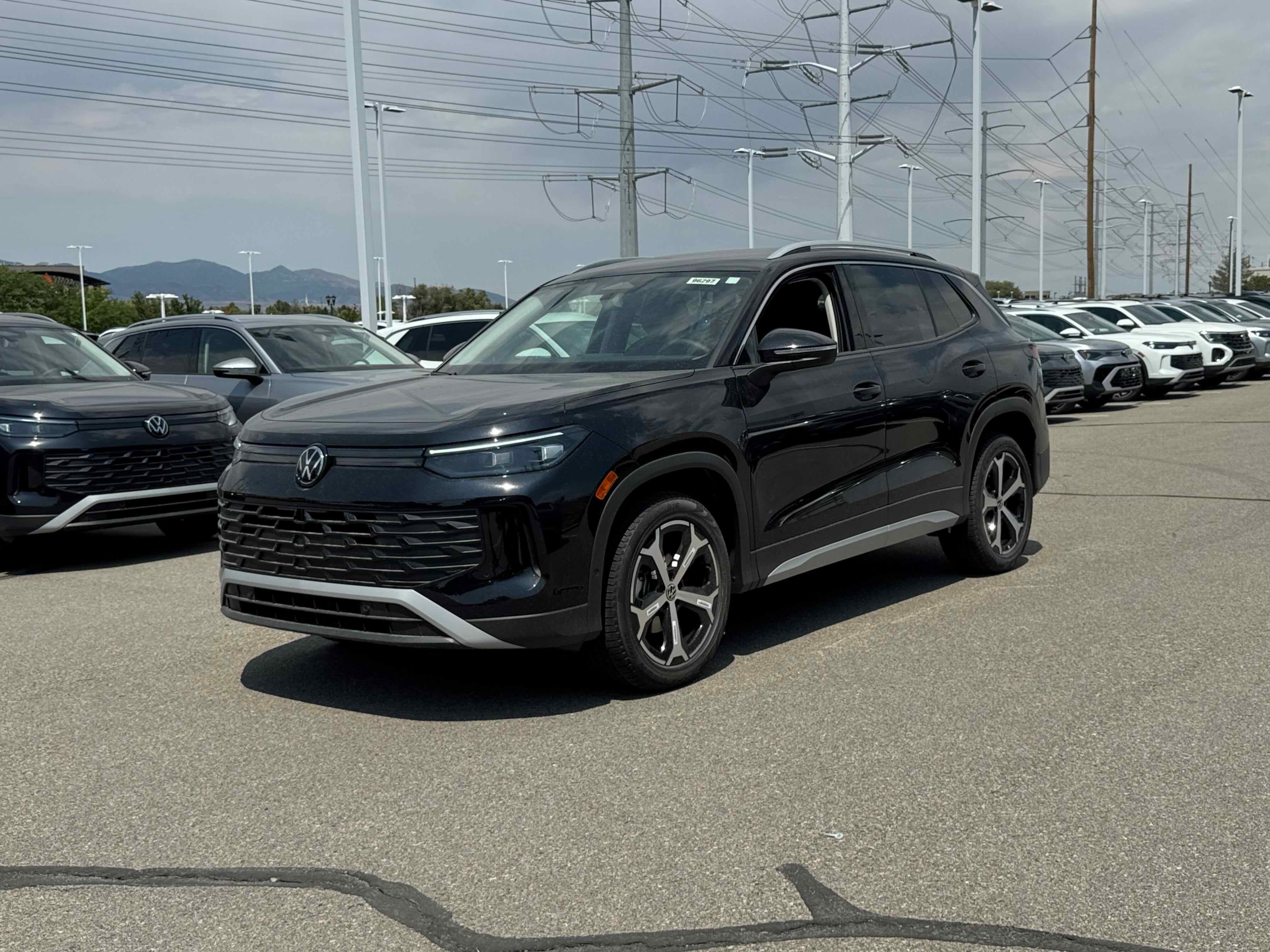 2025 Volkswagen Tiguan SE