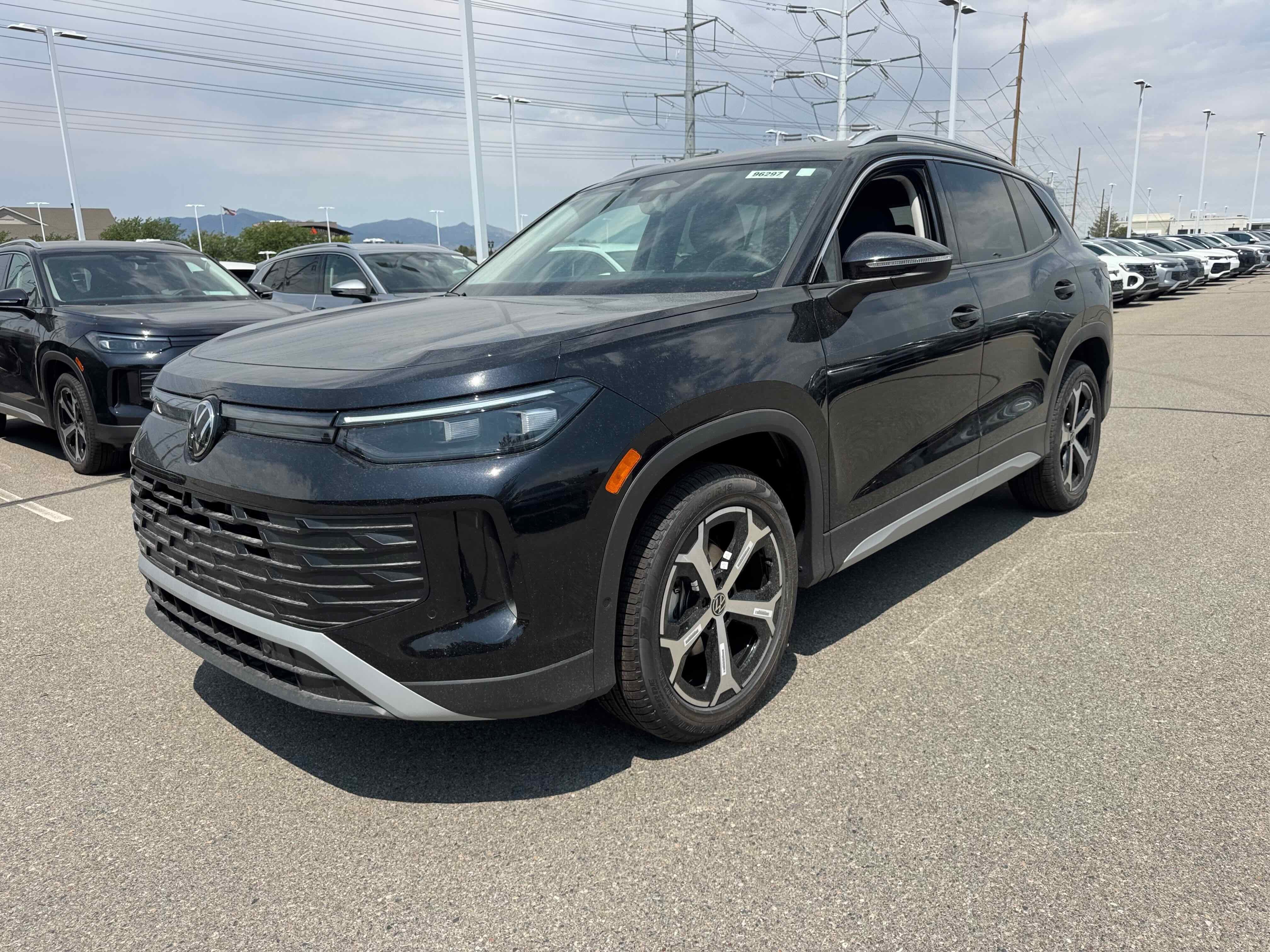 2025 Volkswagen Tiguan SE