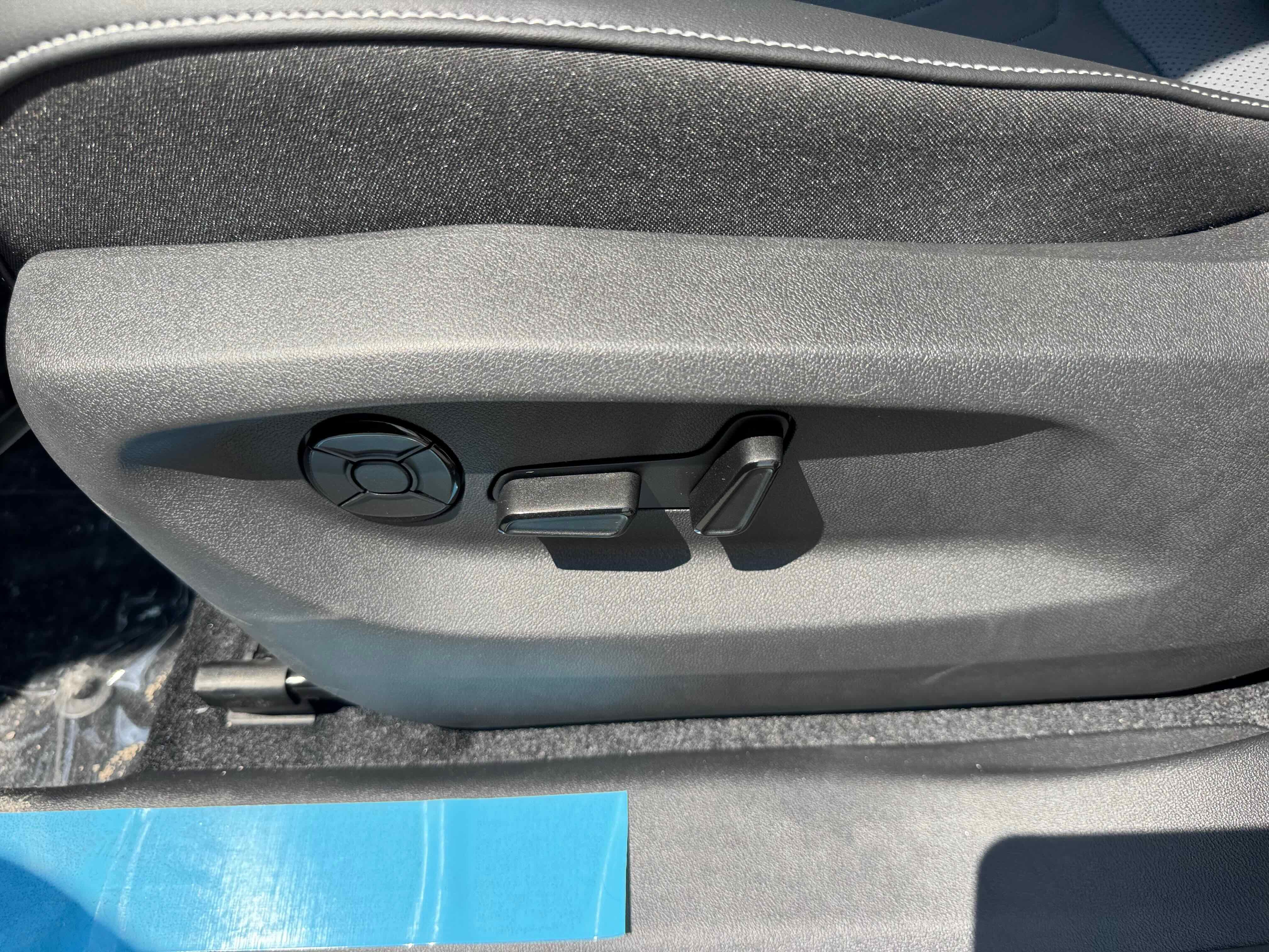 2025 Volkswagen Tiguan SE