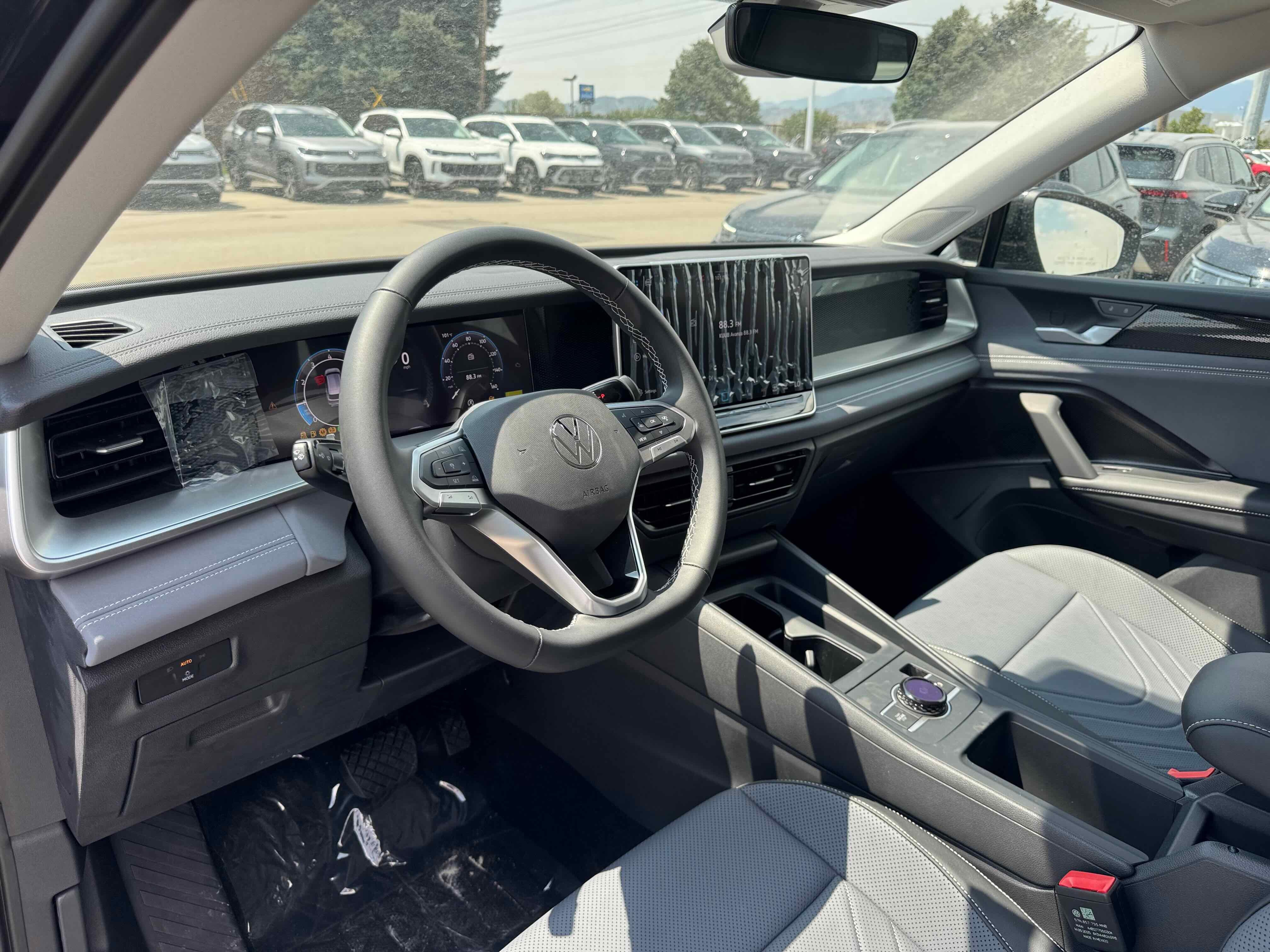 2025 Volkswagen Tiguan SE